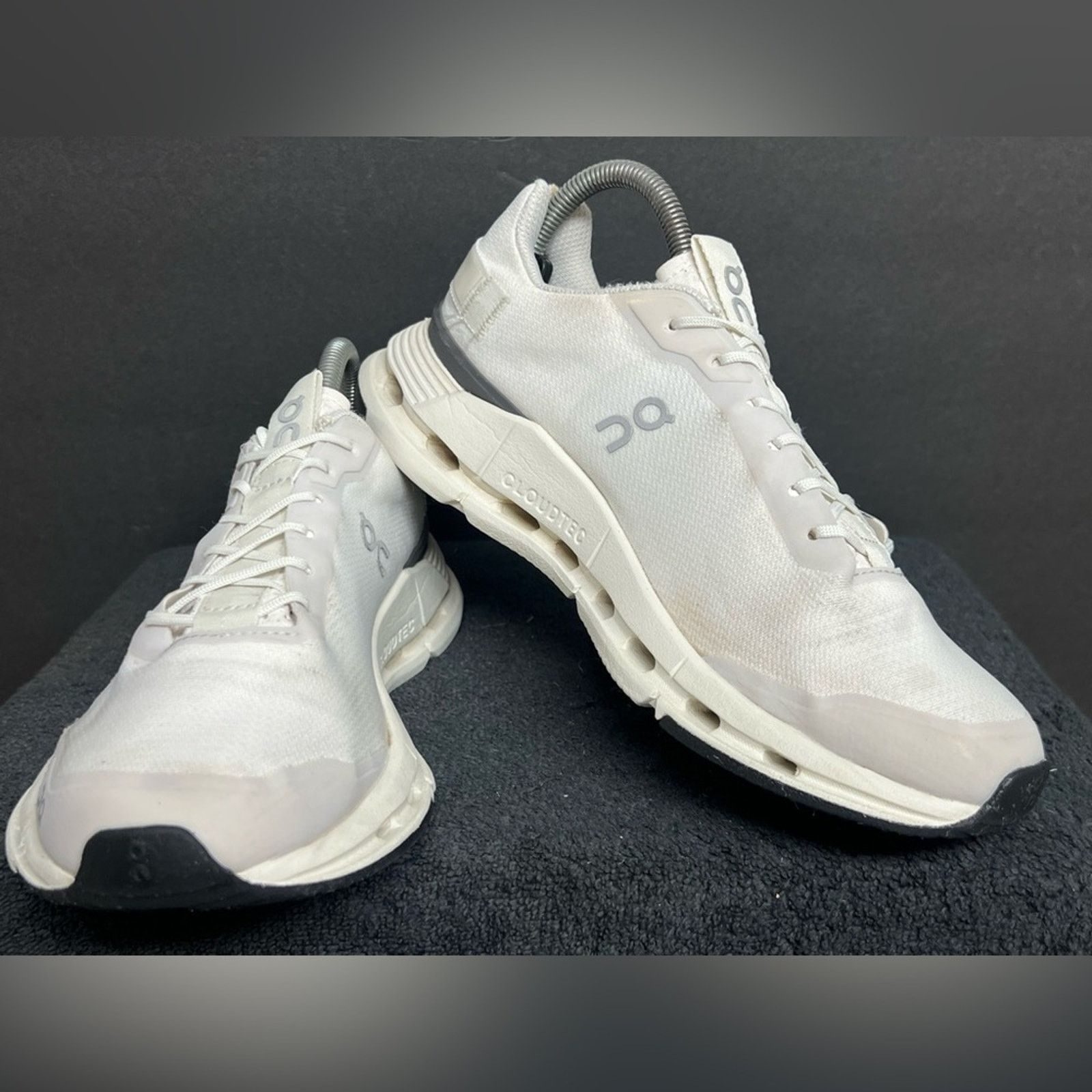 On On Cloudnova Form Womens Size 9 White Running Shoes Sneakers Size US 9.5 / IT 39.5 - 2 Thumbnail