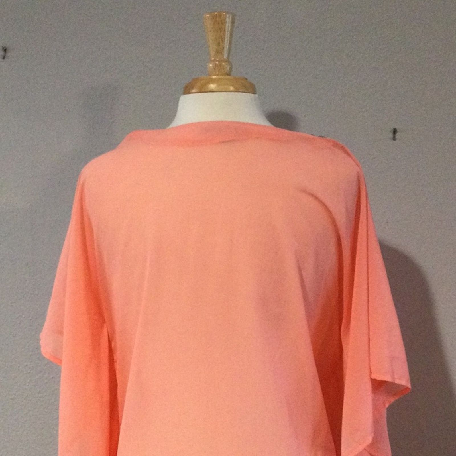 Other Antonio Melani Sheer Pink Beaded Flutter Sleeve Blouse Small Size S / US 4 / IT 40 - 9 Thumbnail