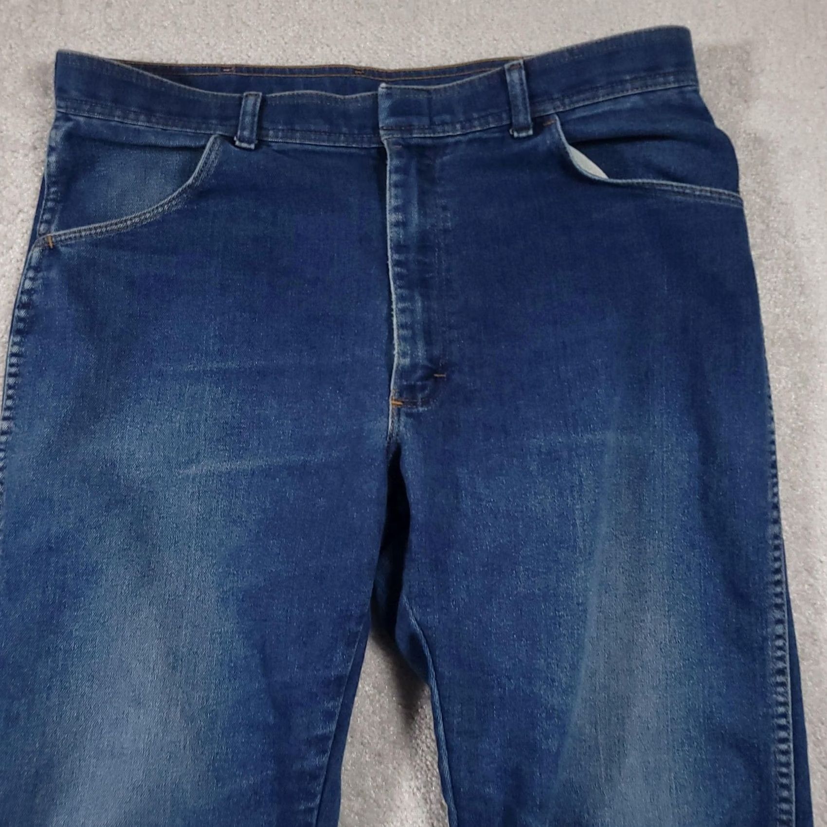 Wrangler Wrangler Jeans Mens 38x30 Blue Denim Straight Leg Classic Fit Pants Distressed VINTAGE? No — use non-vintage. Size US 38 / EU 54 - 3 Thumbnail