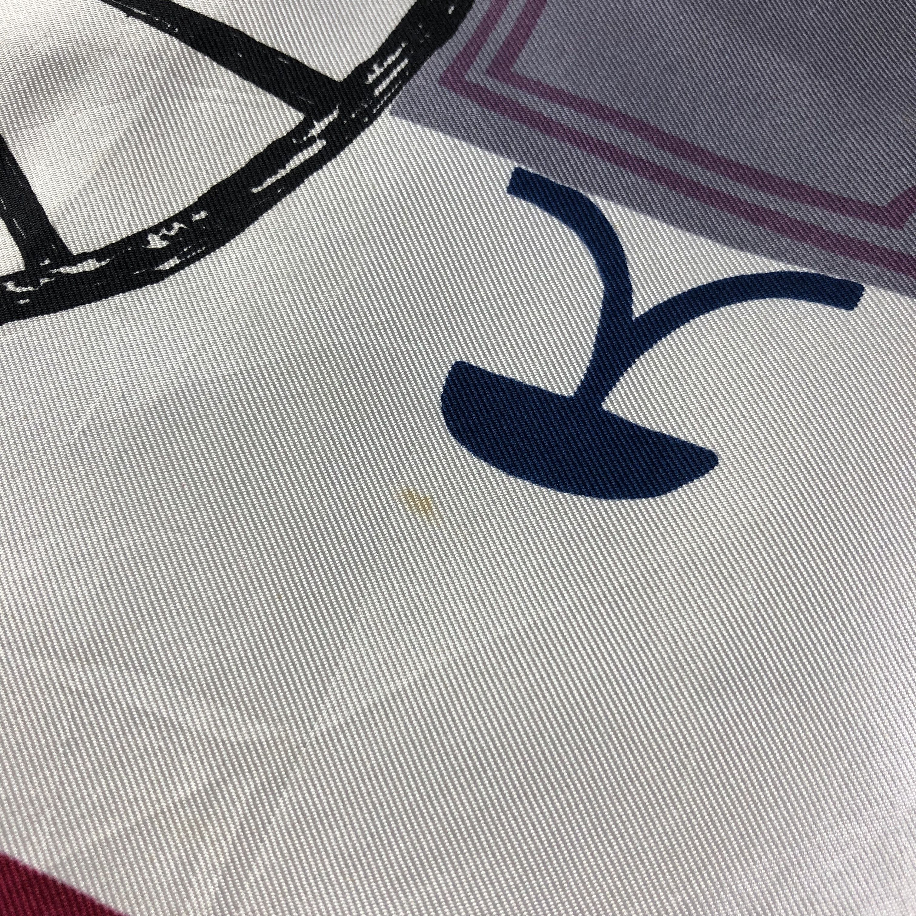 Vintage Luxury Art Silk Scarf M470 Size ONE SIZE - 4 Thumbnail