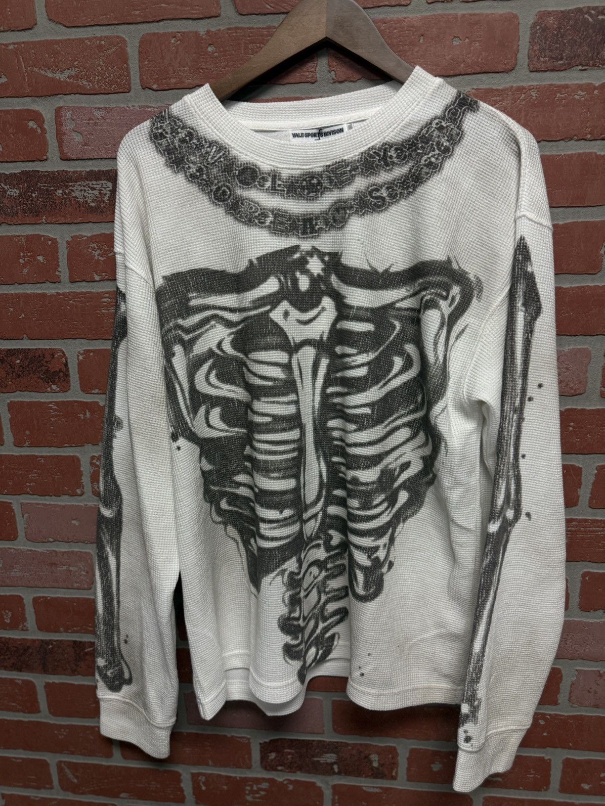 Vale Valley Long Sleeve Bone Tee Shirt Size L (New) Size US L / EU 52-54 / 3 - 3 Thumbnail
