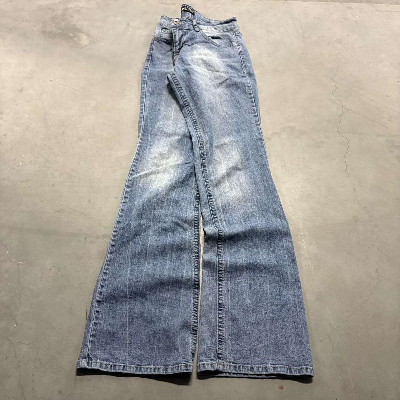 Vintage Crazy Vintage Y2K/2000s Flared Medium Blue Wash Denim Jeans! Size US 30 / EU 46 - 1 Thumbnail