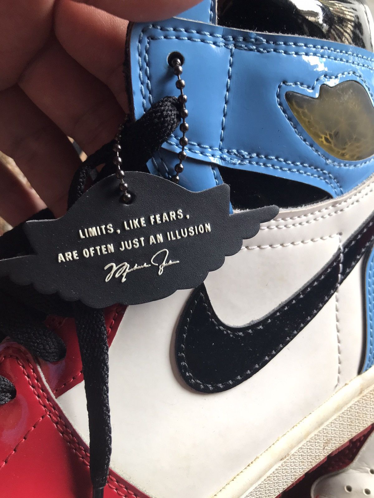 Nike 2019 Size UK 8.5 AJ1 Retro High OG Fearless Size US 9.5 / EU 42-43 - 8 Thumbnail