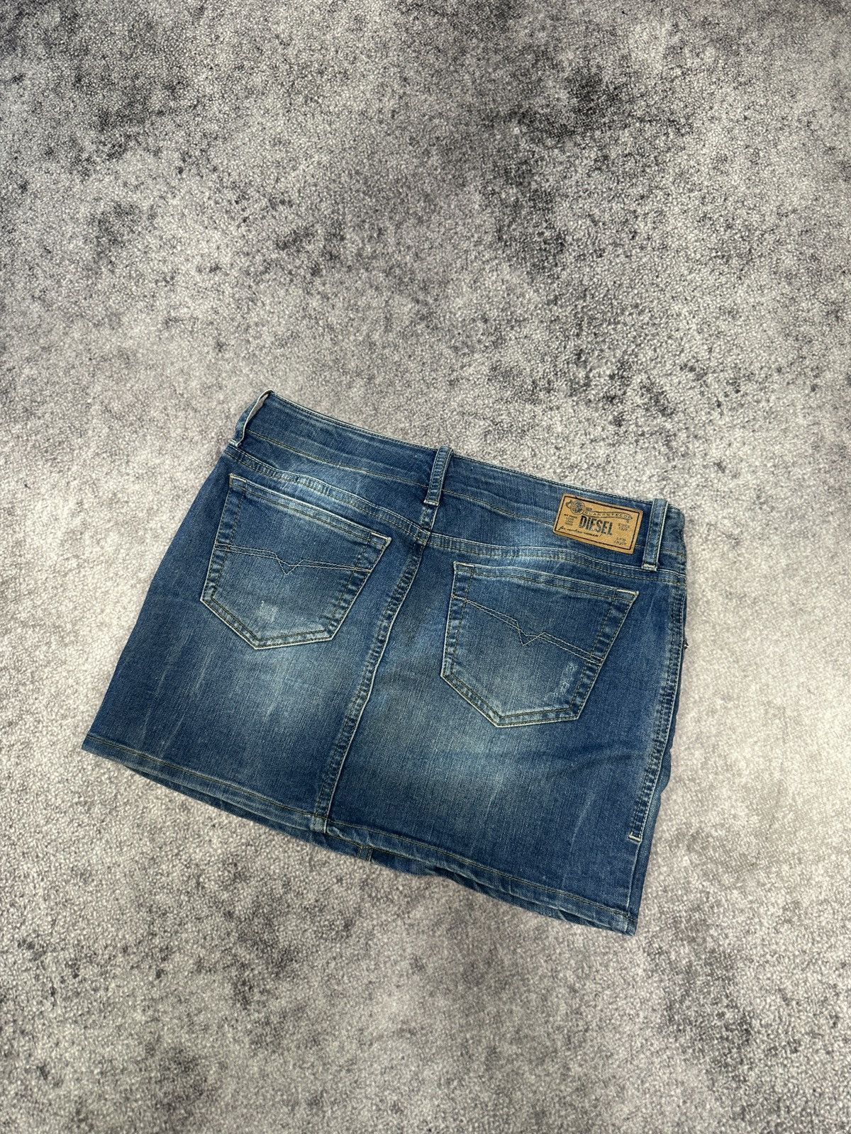 Diesel × Vintage Y2K Vintage Denim Mini Skirts Diesel Alt Streetwear Rare S Size 27" / US 4 / IT 40 - 2 Thumbnail