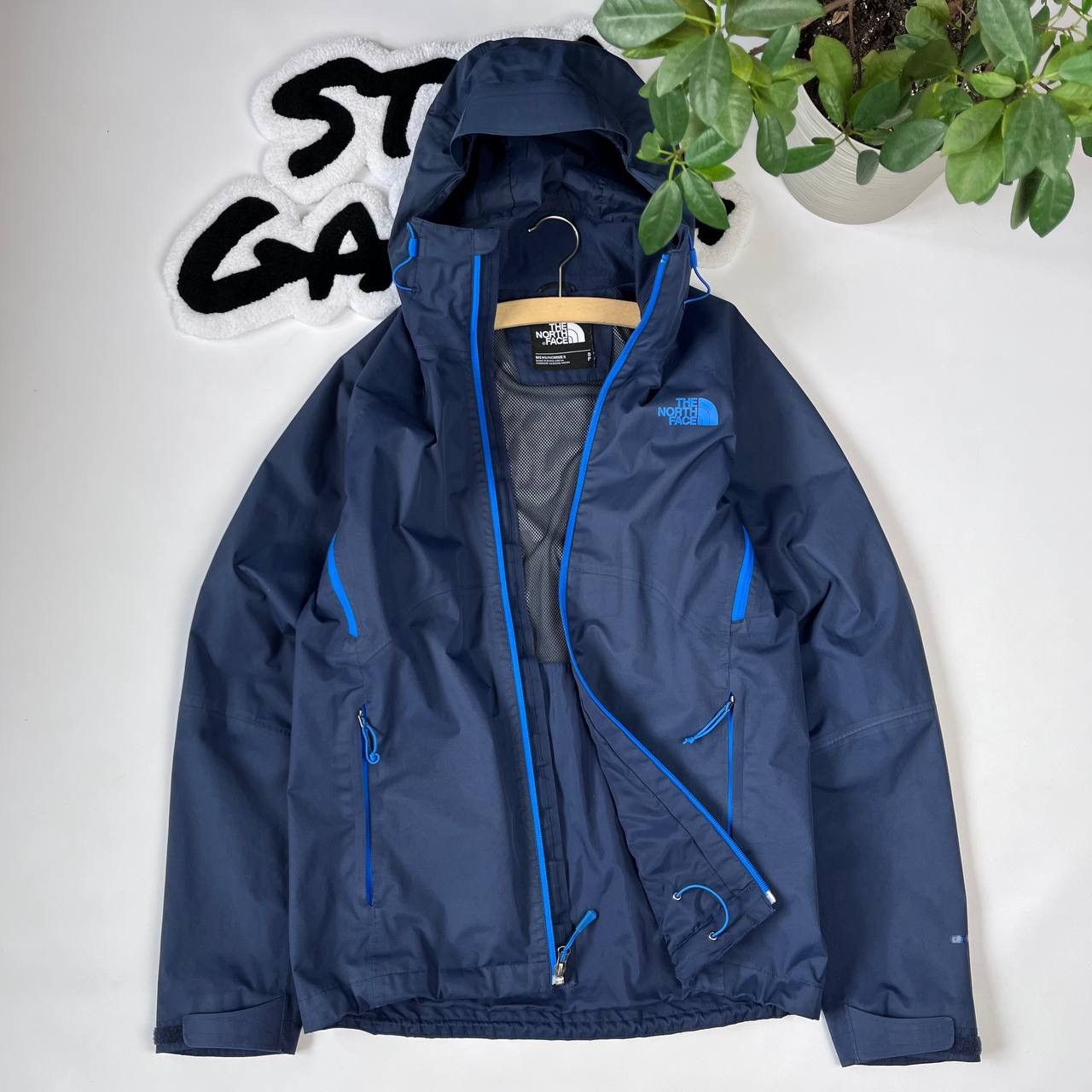 Goretex × The North Face TNF The North Face DryVent Winbreaker Waterproof Jacket Size US S / EU 44-46 / 1 - 1 Thumbnail