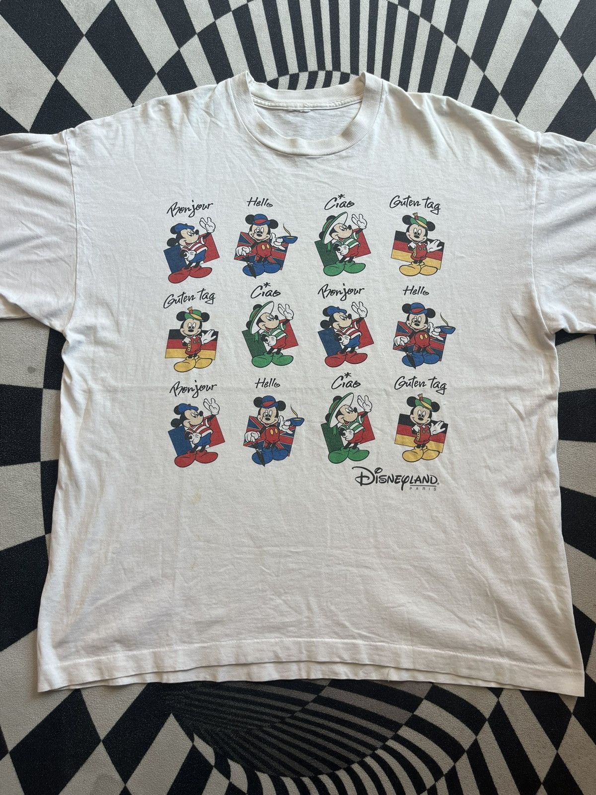 Disney Vintage Disney Mickey Mouse say Hello 90’s Tshirt Size US XL / EU 56 / 4 - 3 Thumbnail