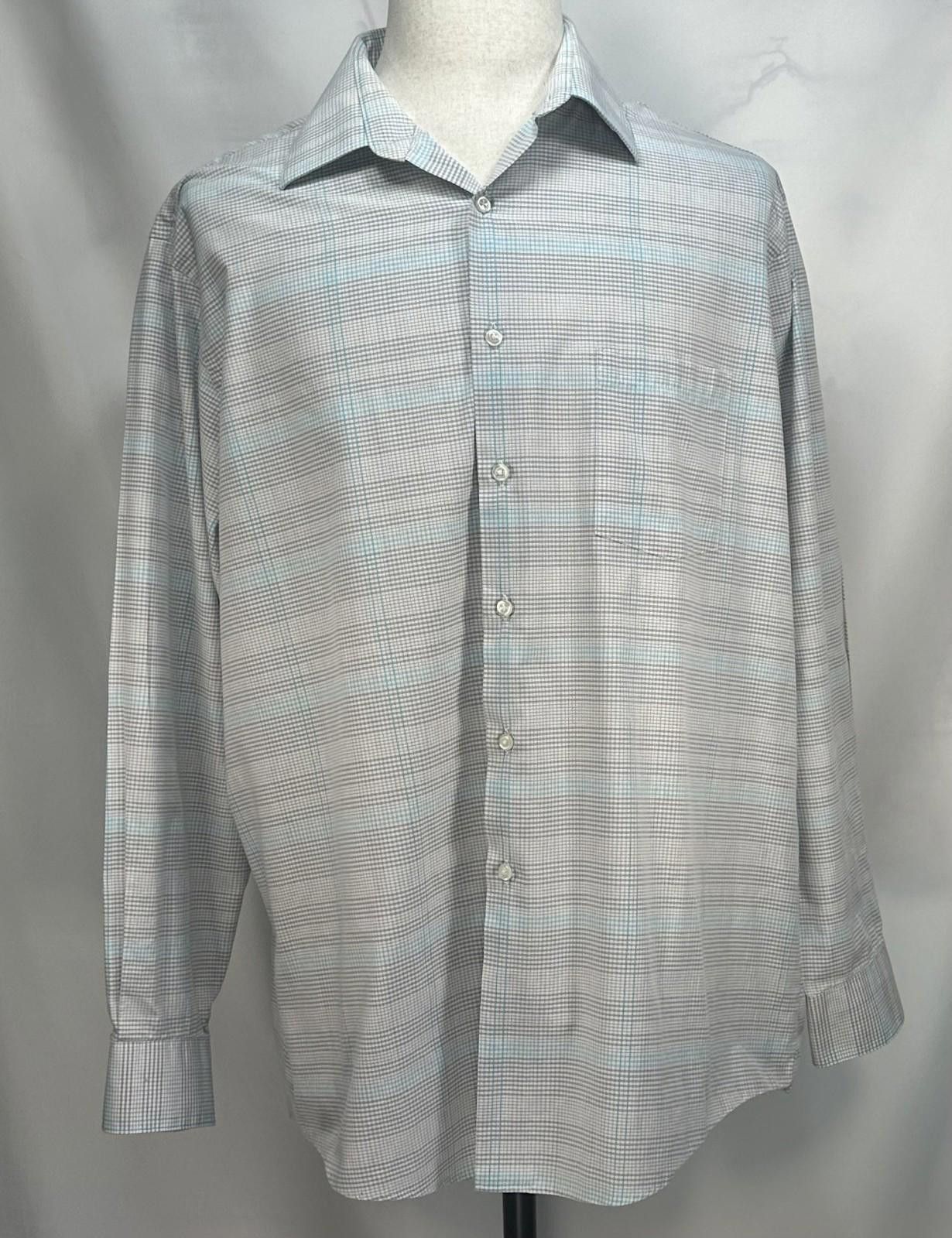 Van Heusen Van Heusen Wrinkle Free Button Down Gray Shirt 17-17.5/34-35 Size 44R - 1 Thumbnail