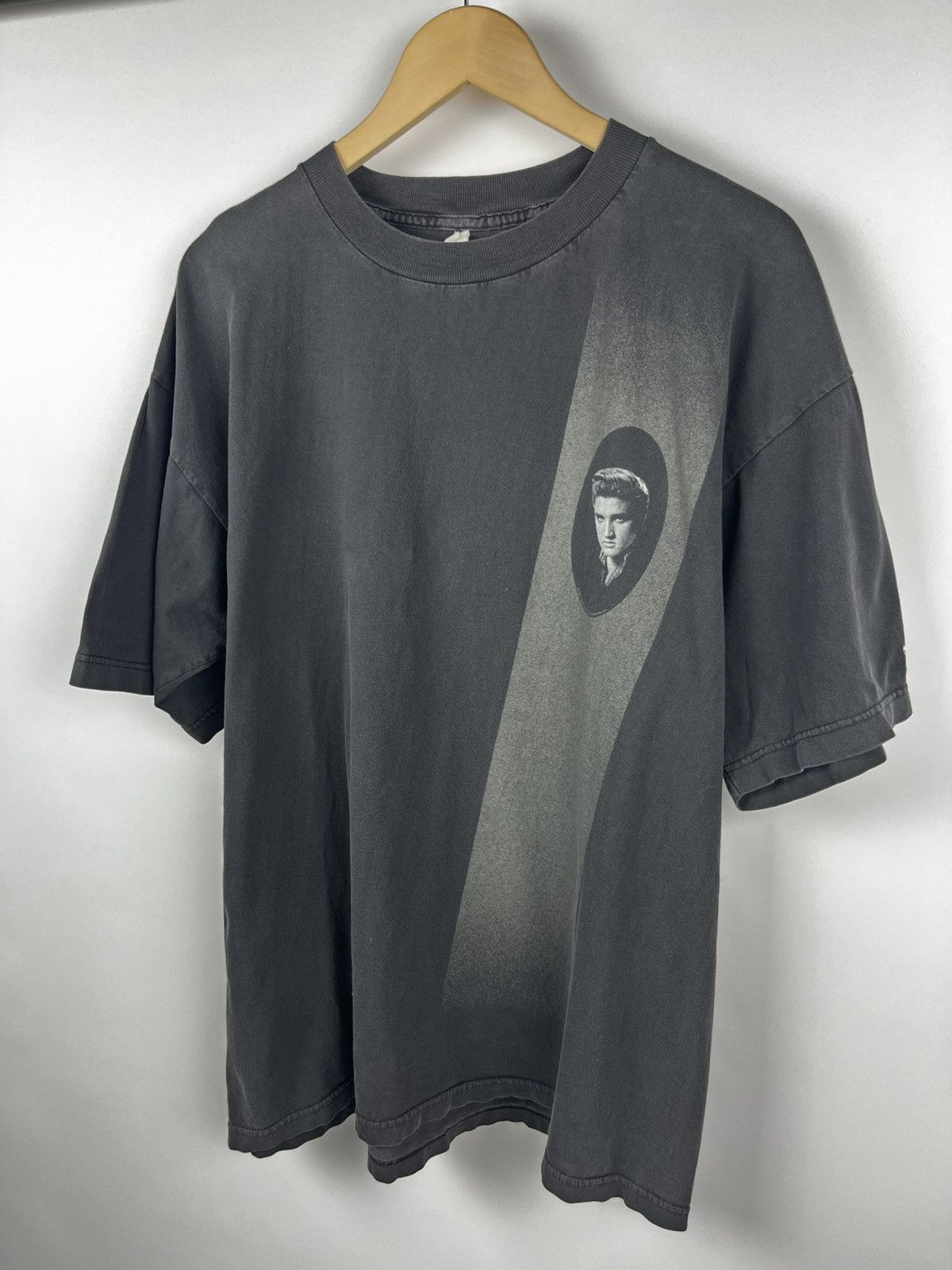 Vintage Vintage Elvis Graceland Black Tee Shirt Cronies Tag Size US XL / EU 56 / 4 - 5 Thumbnail