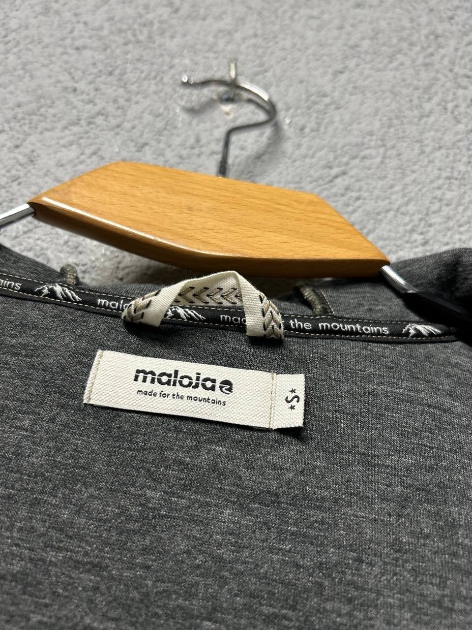 Maloja Maloja womens wool hooded mountains jacket S Size S / US 4 / IT 40 - 9 Thumbnail