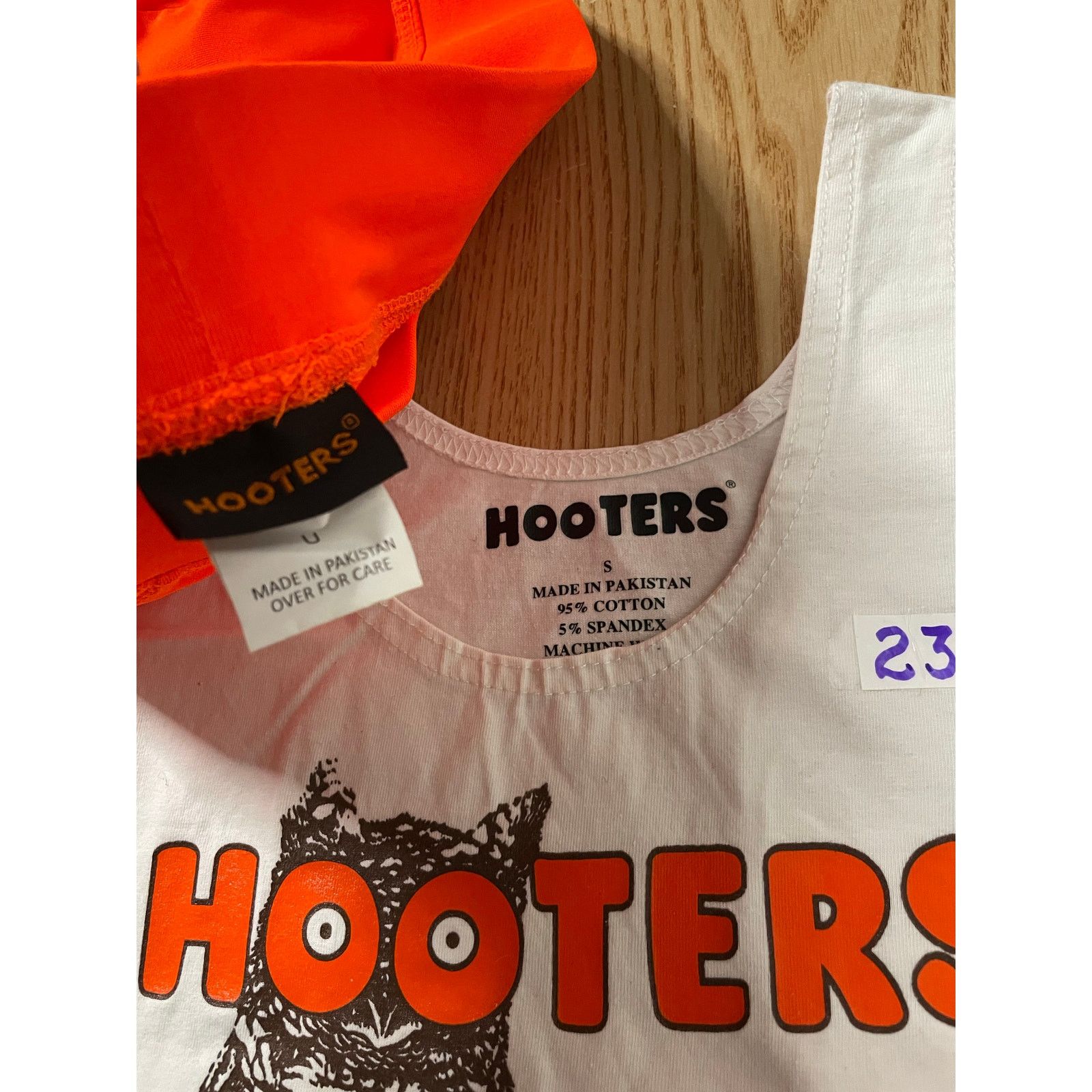 Other B19-23 Womens Hooters Vintage Uniform Tank New Shorts Small Size S / US 4 / IT 40 - 4 Thumbnail