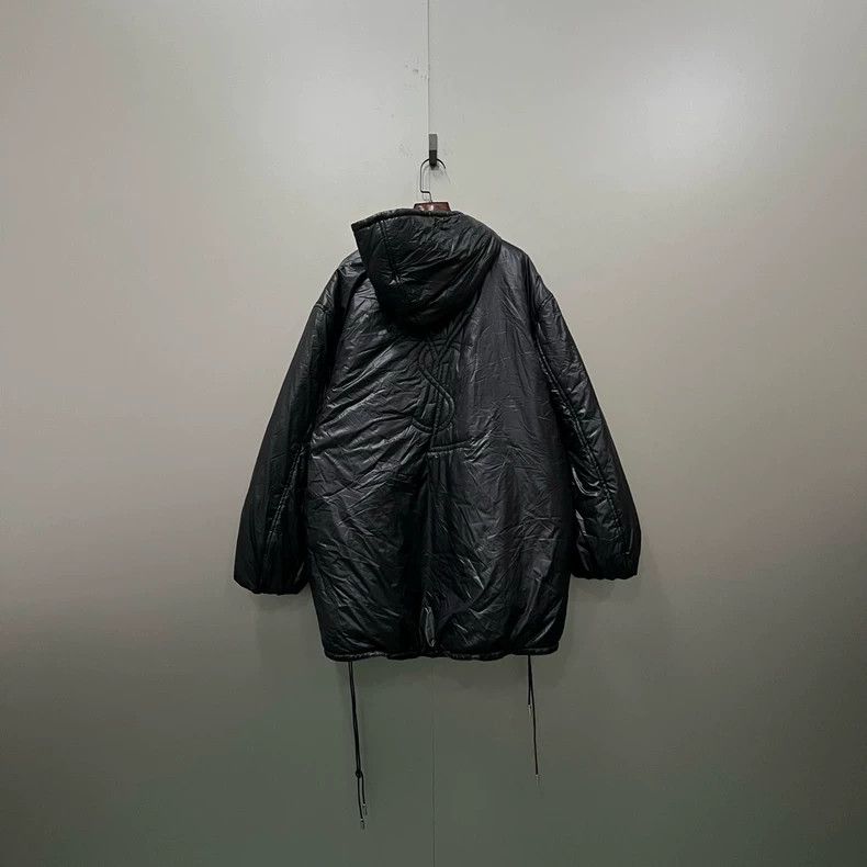 Yves Saint Laurent saint Laurent Black drawstring hooded down jacket 2501-Next Size XS / US 0-2 / IT 36-38 - 2 Thumbnail