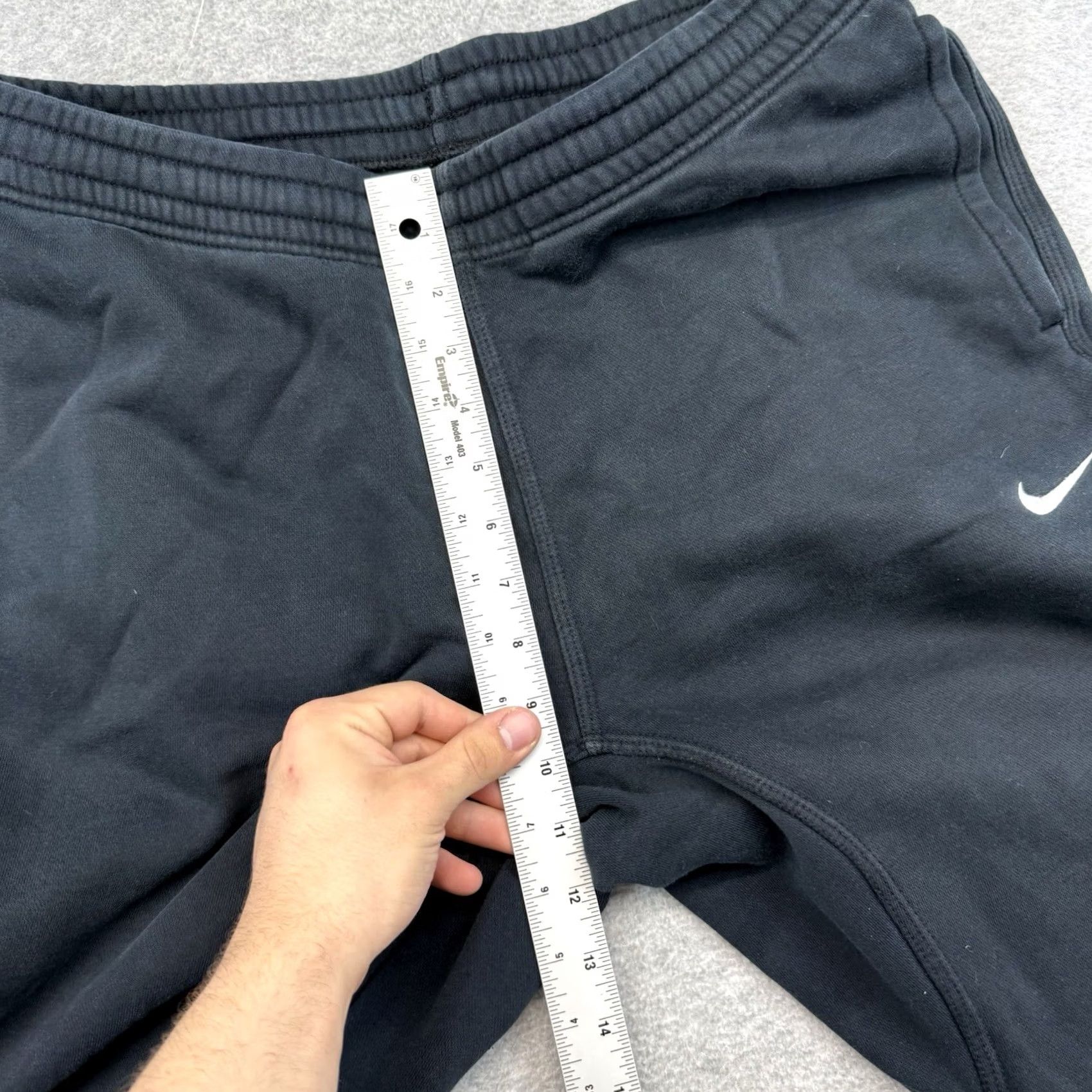 Nike Nike Sportswear Club Fleece Joggers Men L Black Sweatpants Slim Gym Cozy Lounge Size US 33 - 3 Thumbnail