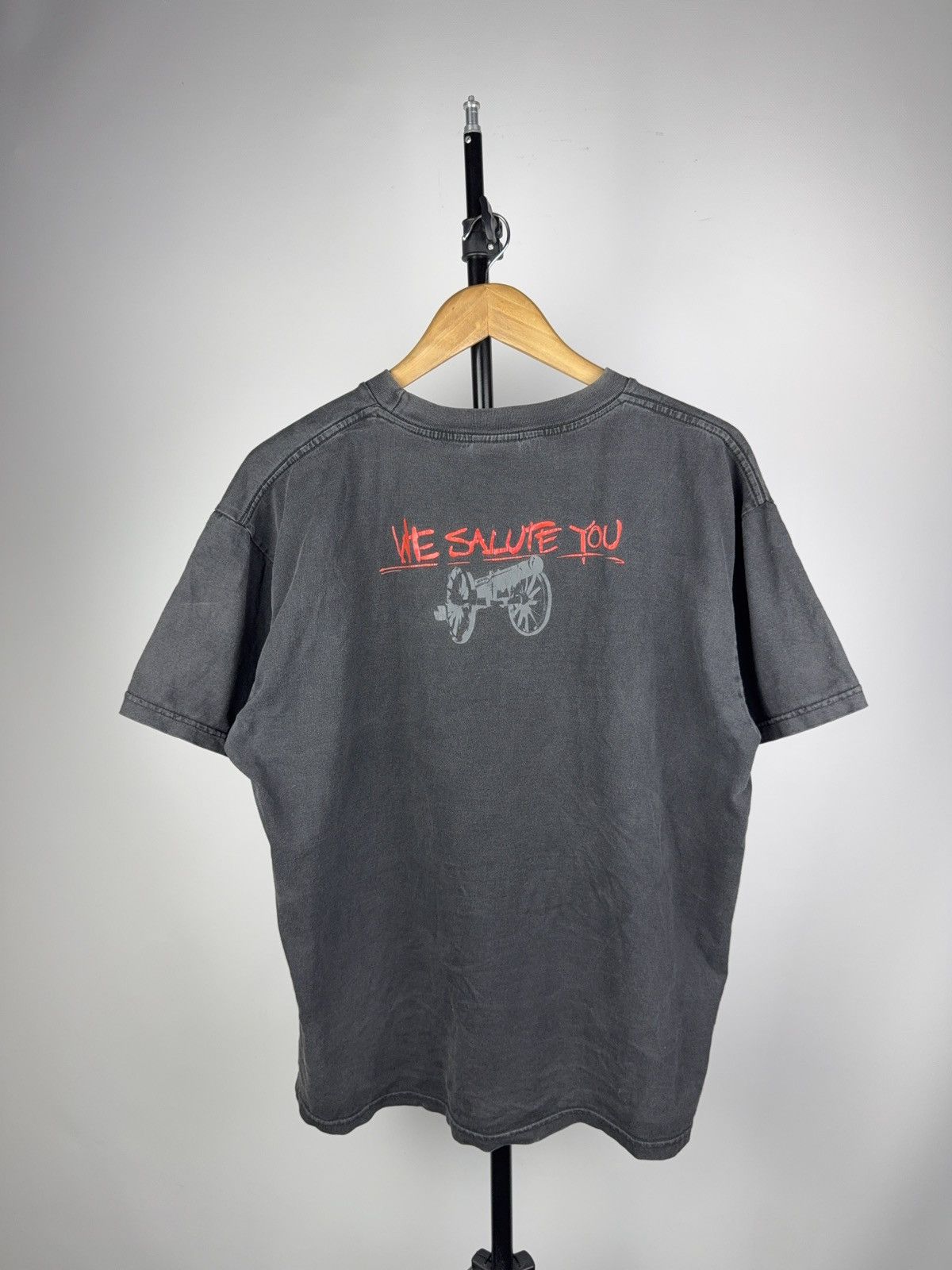 AC/DC Vintage AC/DC 2004 Rock Band Faded Tee T-shirt We Salute You Size US L / EU 52-54 / 3 - 8 Thumbnail