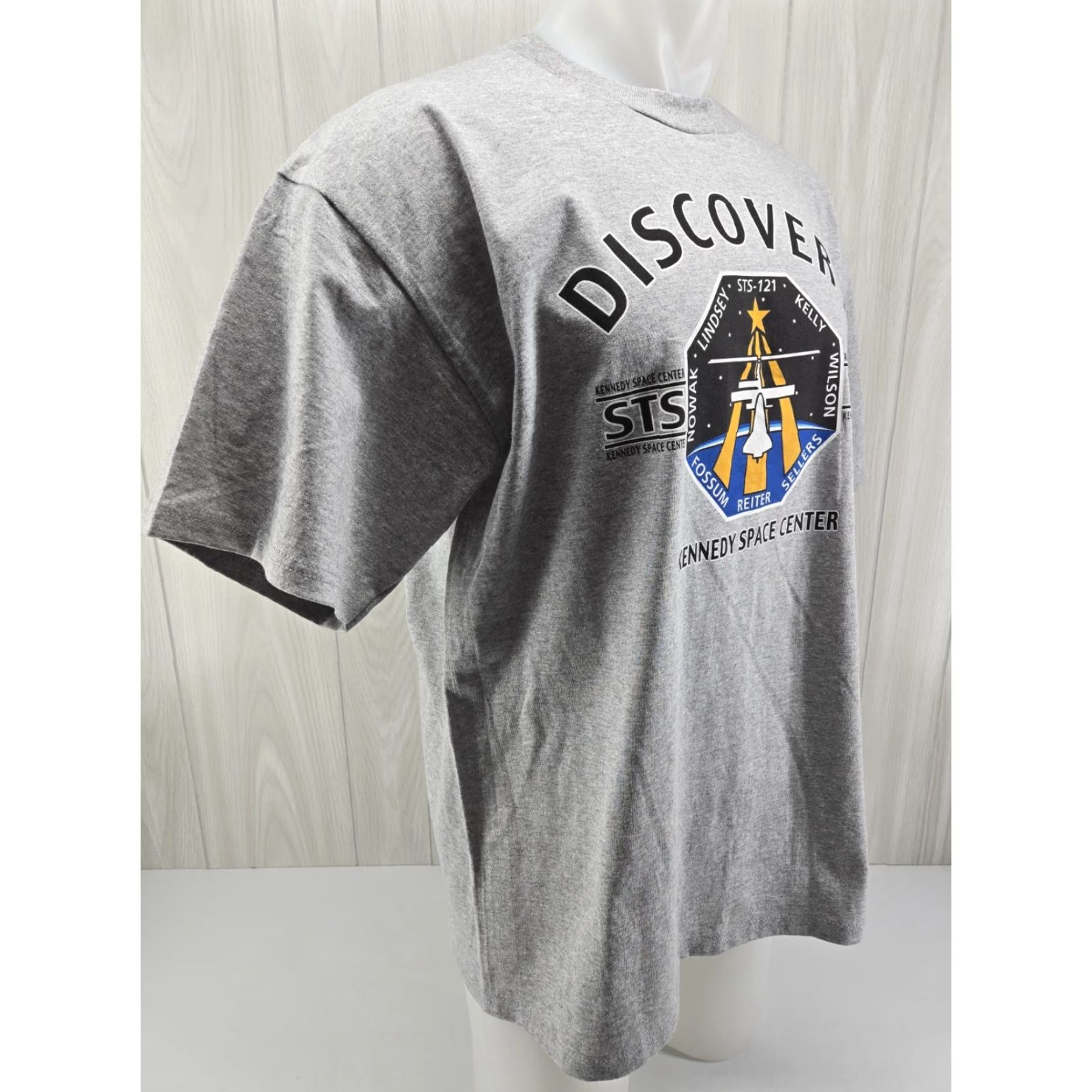 Delta VINTAGE Delta Kennedy Space Center Print Graphic Gray T Shirt XL Men Crew Neck Short Sleeve Size US XL / EU 56 / 4 - 6 Thumbnail