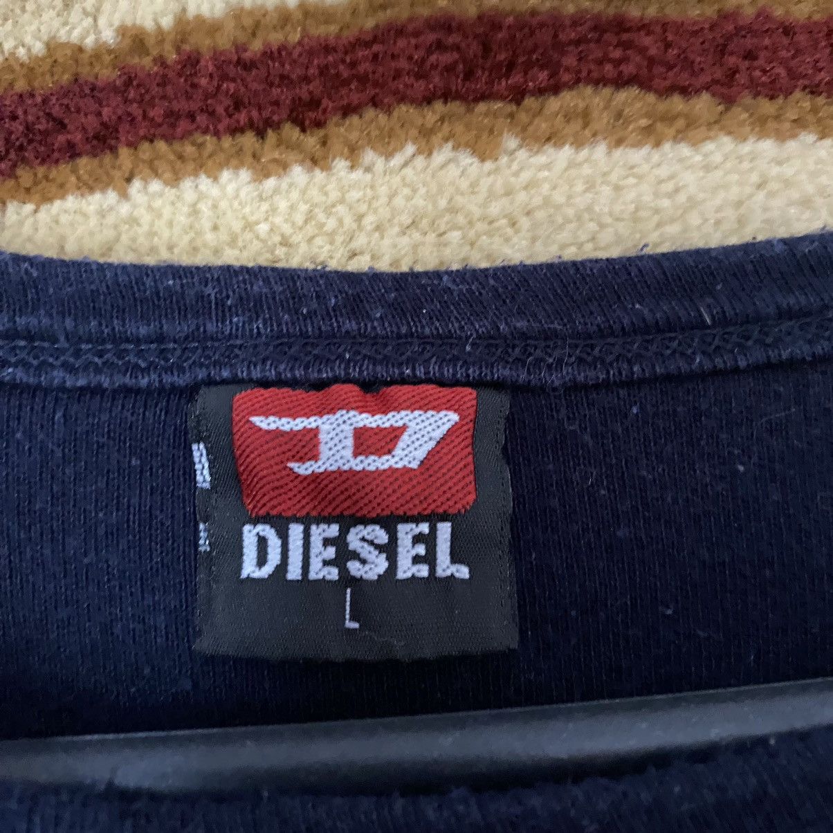 Diesel × Vintage Rare Vintage Diesel Long Sleeve Tee Centre Logo Y2K style Size US L / EU 52-54 / 3 - 3 Thumbnail