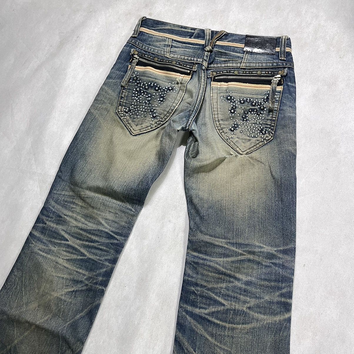 Japanese Brand Red Pepper Skull Stud Distressed Selvedge Waist Denim Pant Size US 31 - 12 Thumbnail