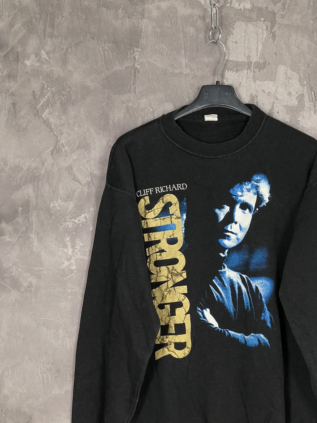 Band Tees × Vintage Cliff Richard Vintage 90s Rare Sweatshirt Size US M / EU 48-50 / 2 - 3 Thumbnail