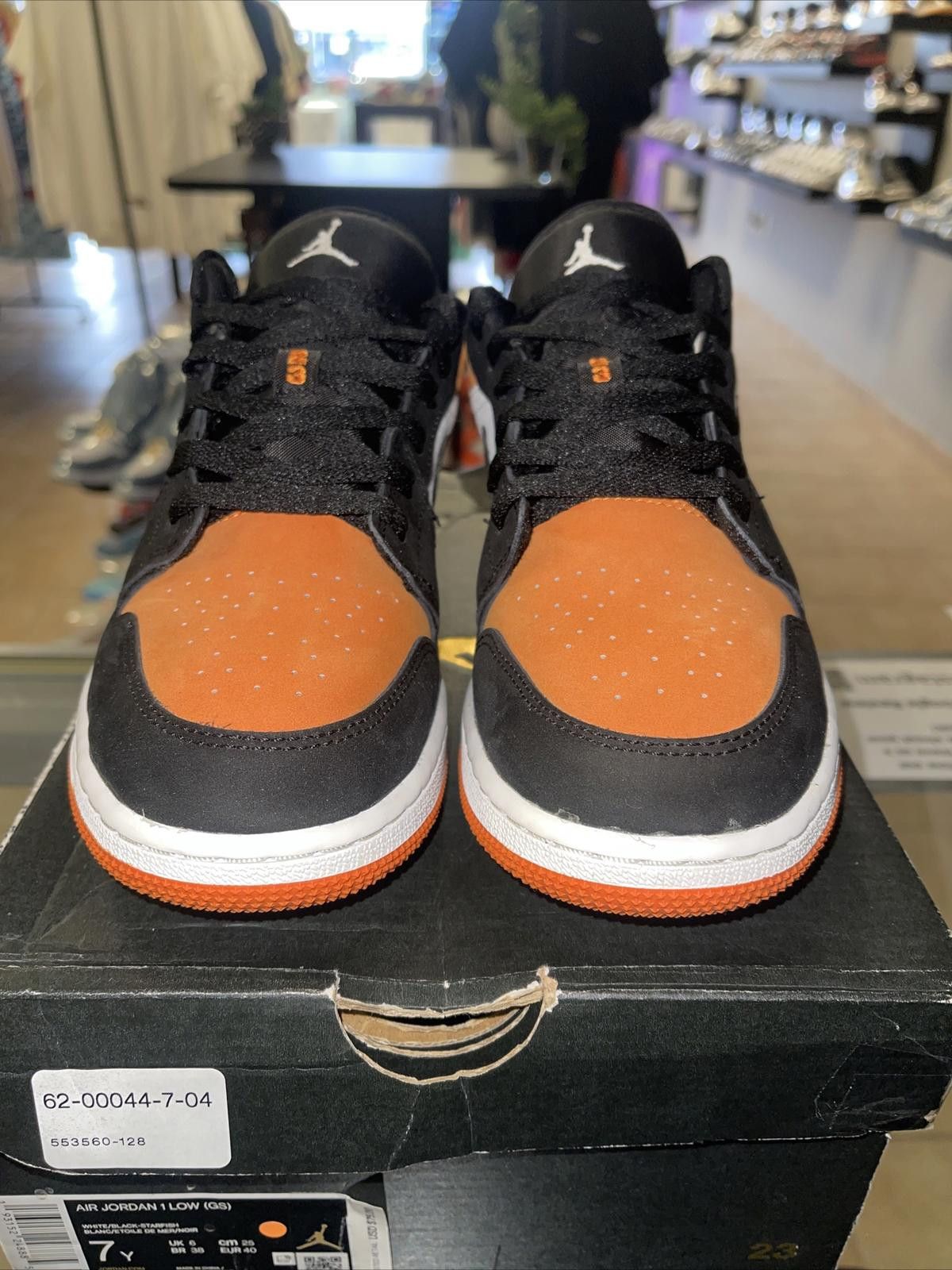 Nike Air Jordan 1 “GS” Shattered Backboard Low Size 7Y 553560 128 Size US 7 / EU 40 - 2 Thumbnail