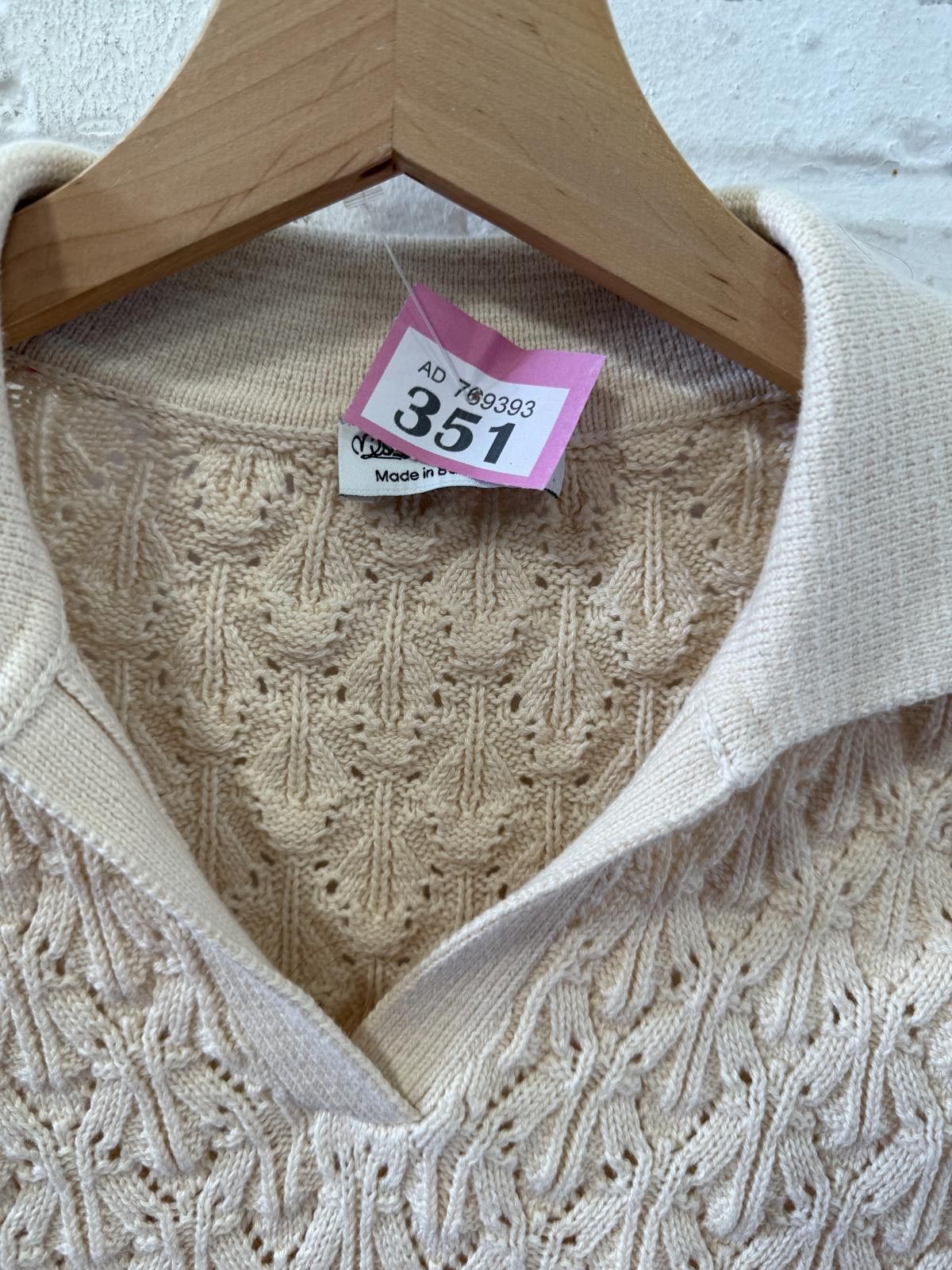 Designer Chic Knit Sleeveless Sweater Vest with Collar Size S / US 4 / IT 40 - 2 Thumbnail