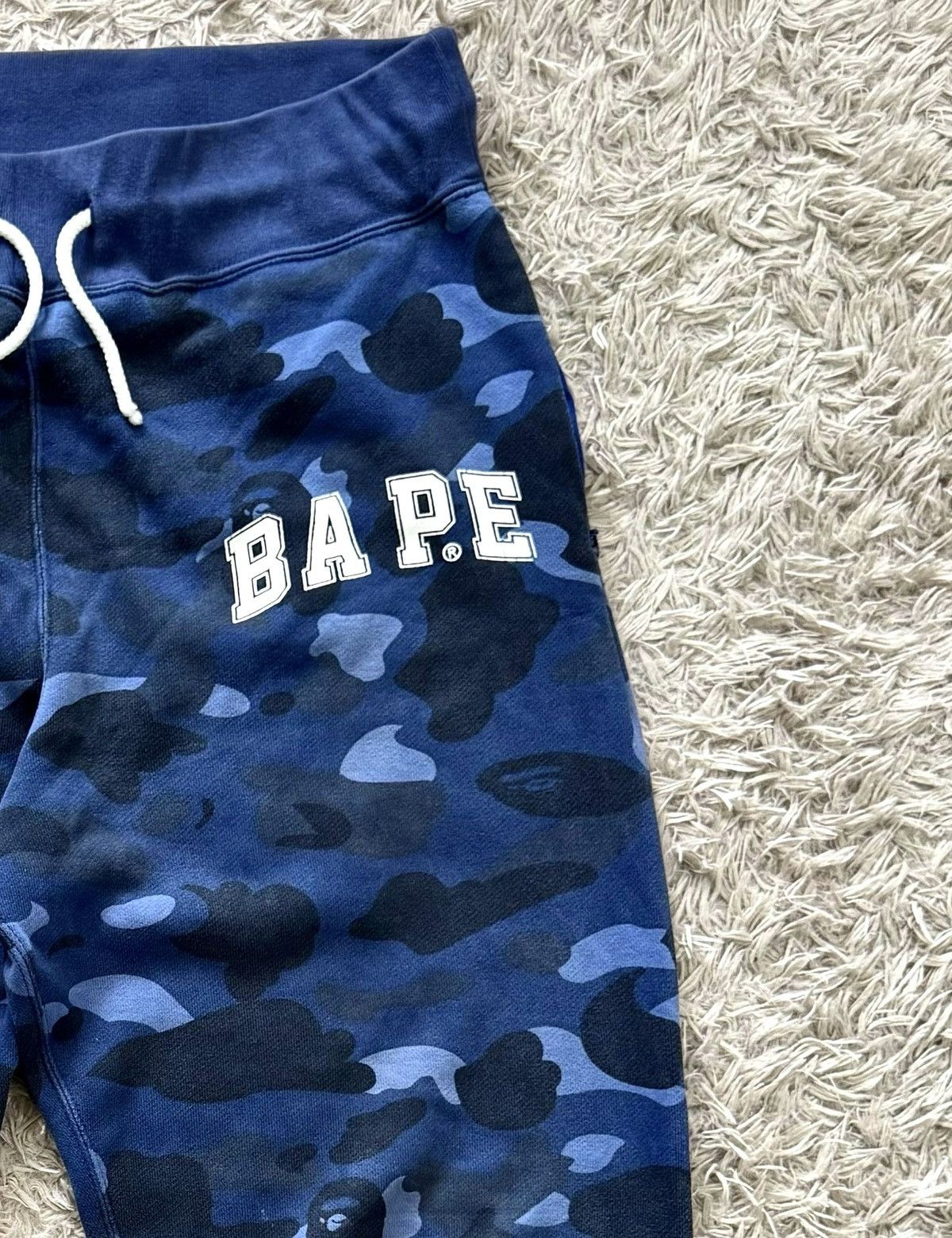 Bape RARE BAPE SPELL OUT BLUE CAMO JOGGERS Size US 32 / EU 48 - 4 Thumbnail