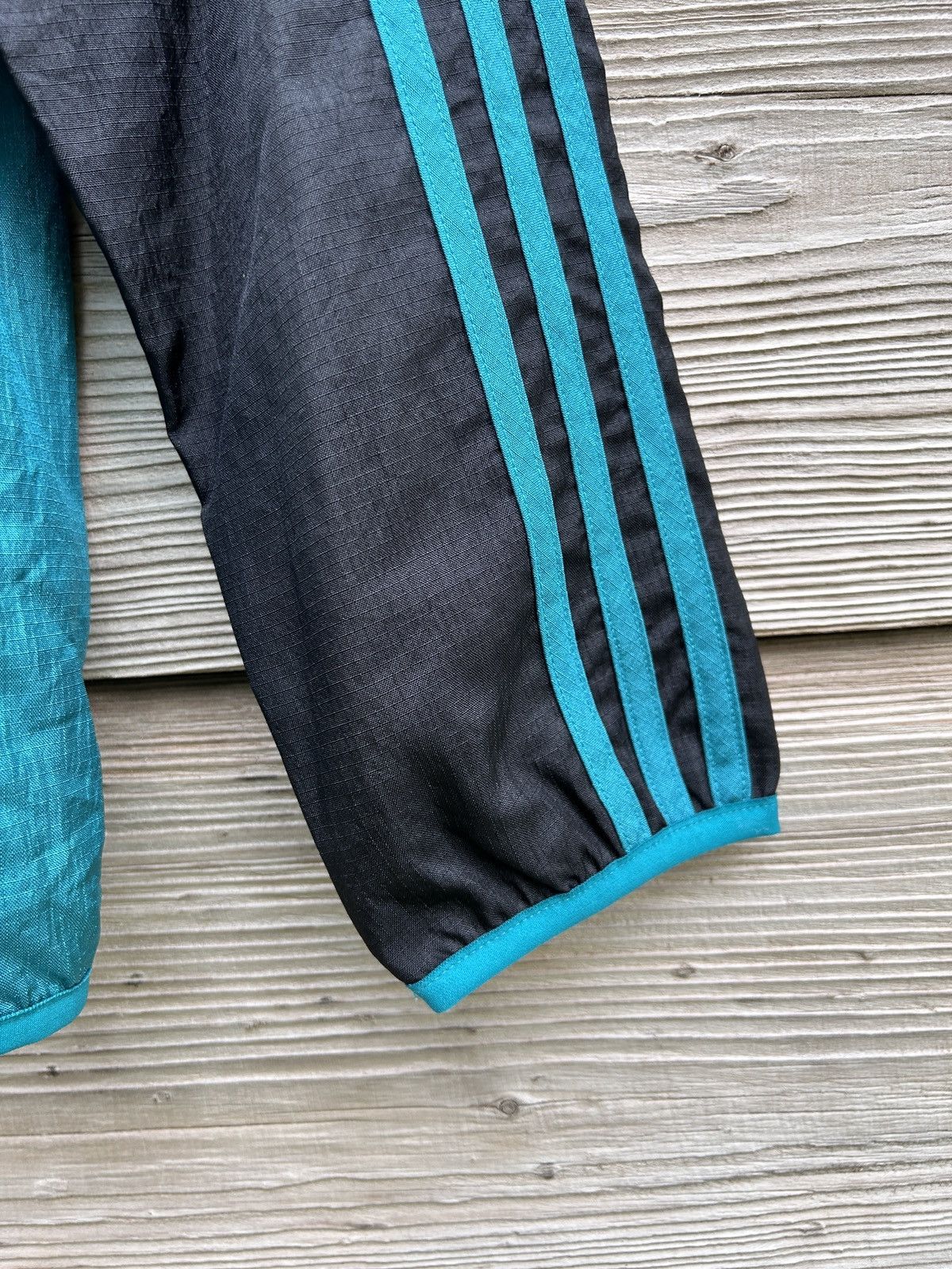 Adidas Adidas Real Madrid Icons Woven Zippered Jacket 2021 GR4251 Size US S / EU 44-46 / 1 - 5 Thumbnail