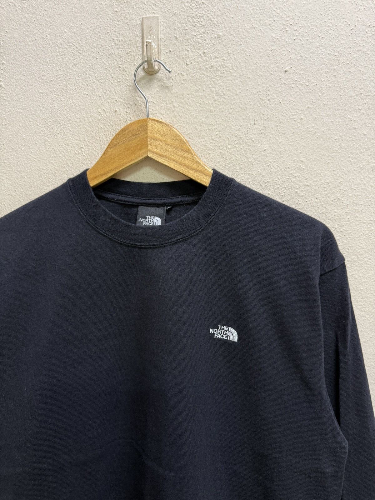 The North Face The North Face Emroidery Small Logo Longsleeve Outdoor Shirt Size US M / EU 48-50 / 2 - 15 Thumbnail