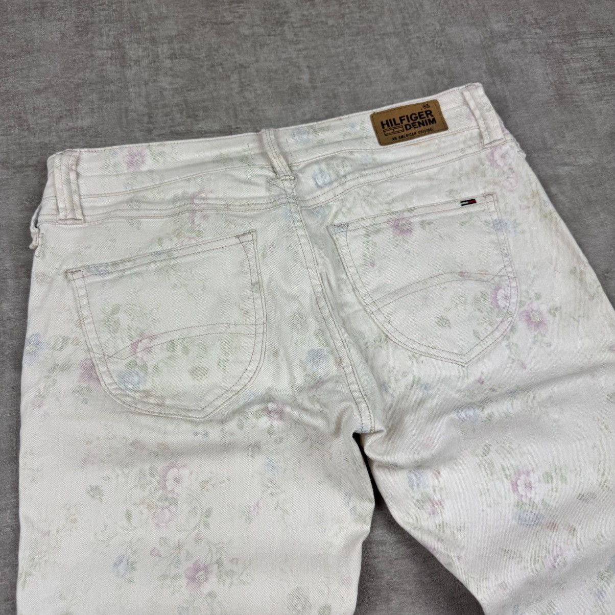 Tommy Hilfiger Tommy Hilfiger Flower Jeans Size 31" - 15 Thumbnail