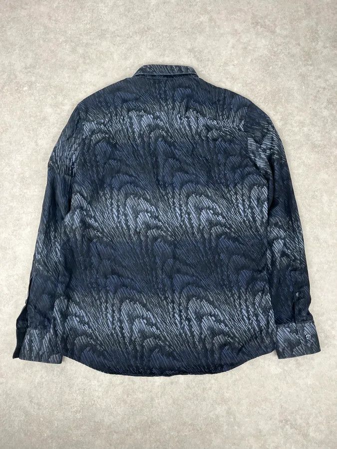 Versace 2000s Versace Black & Navy Waves Abstract Shirt Size US S / EU 44-46 / 1 - 6 Thumbnail