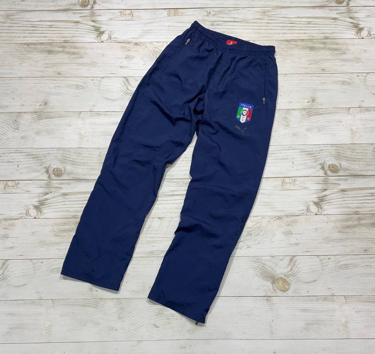 Puma Vintage Puma Italy Jacket And Pants Tracksuit 2006 Track Size US S / EU 44-46 / 1 - 18 Thumbnail