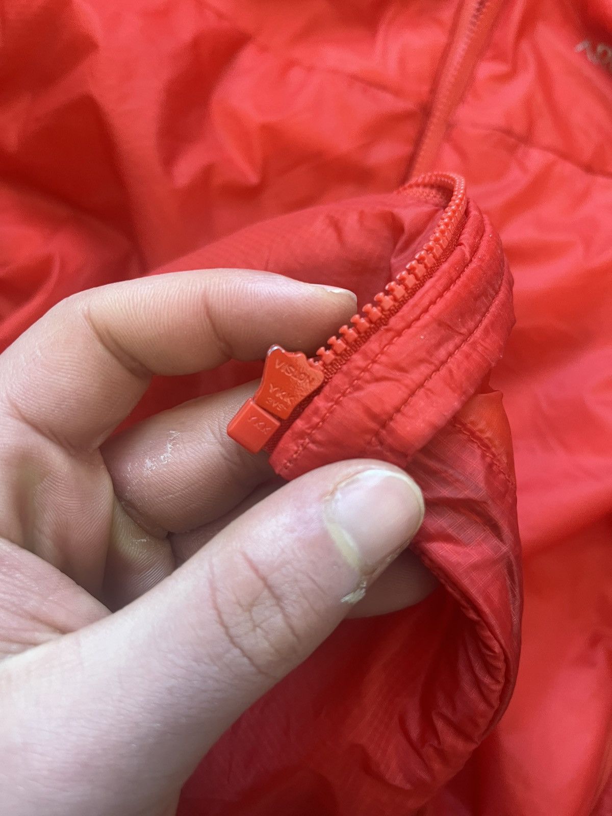 Arc'teryx Arcteryx atom red jacket gorpcore streetwear Size US M / EU 48-50 / 2 - 9 Thumbnail