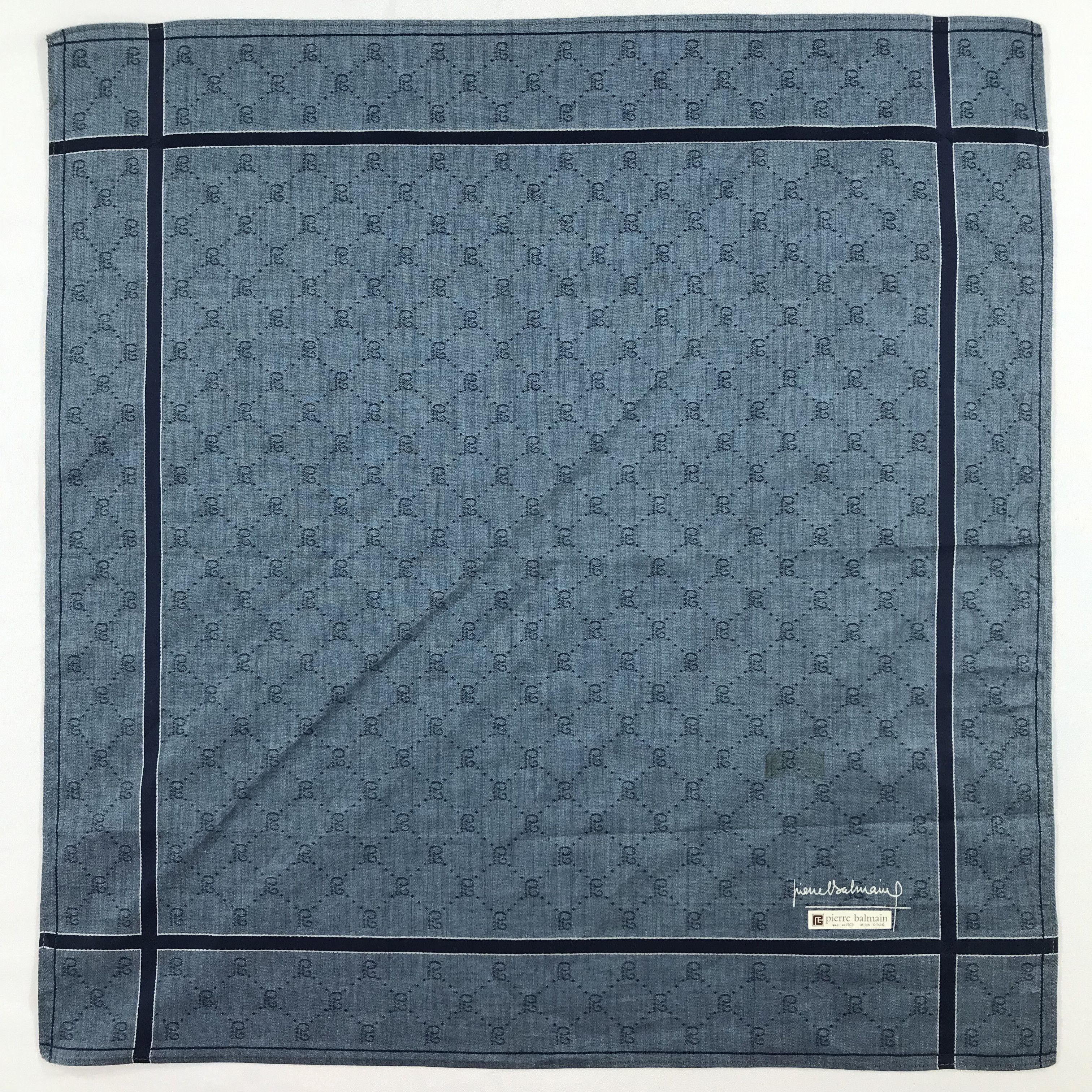 Pierre Balmain Bandana / Handkerchief / Neckerchief - S2075