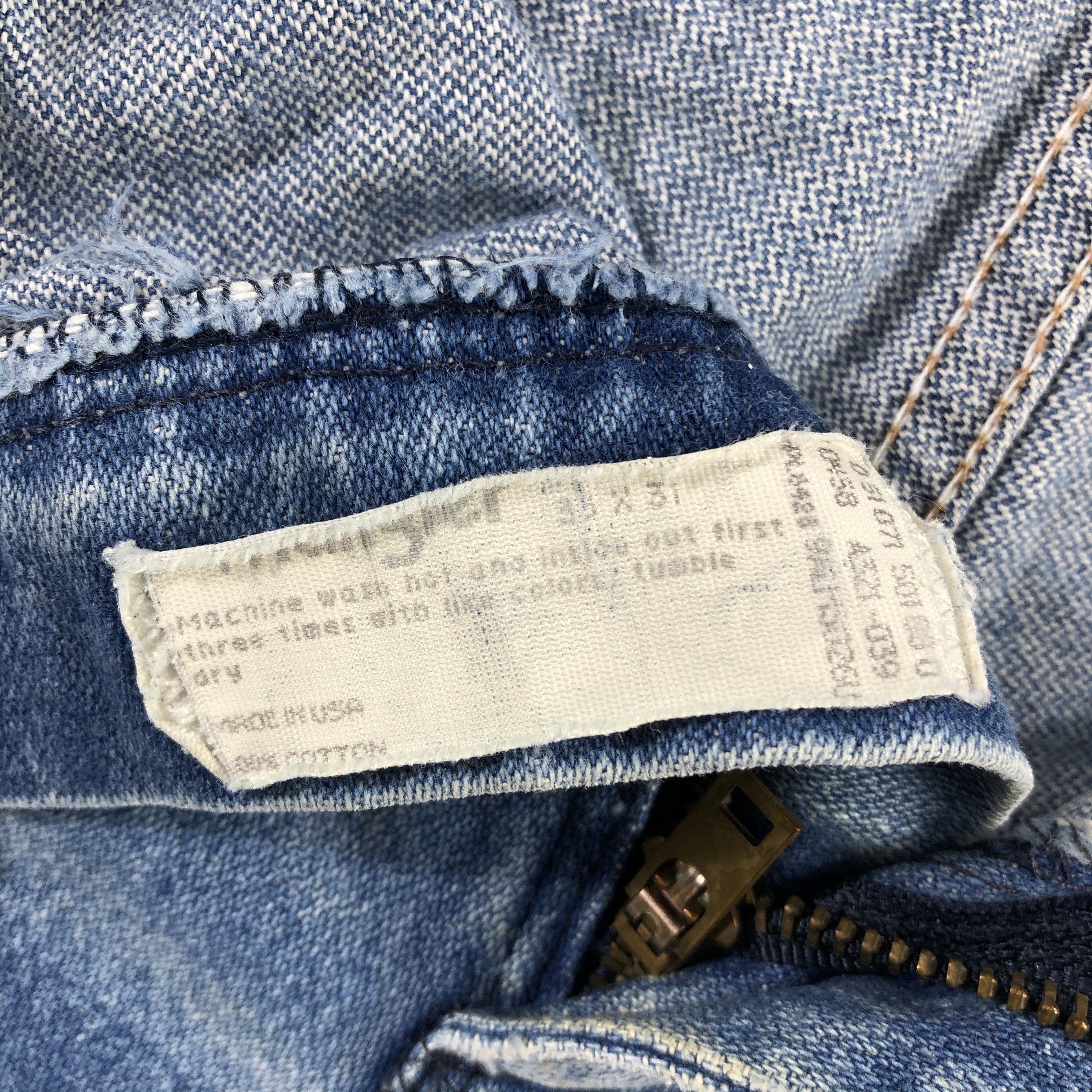 Vintage Vintage Blue Wash Wrangler Jeans-J2415 Size US 31 - 14 Thumbnail
