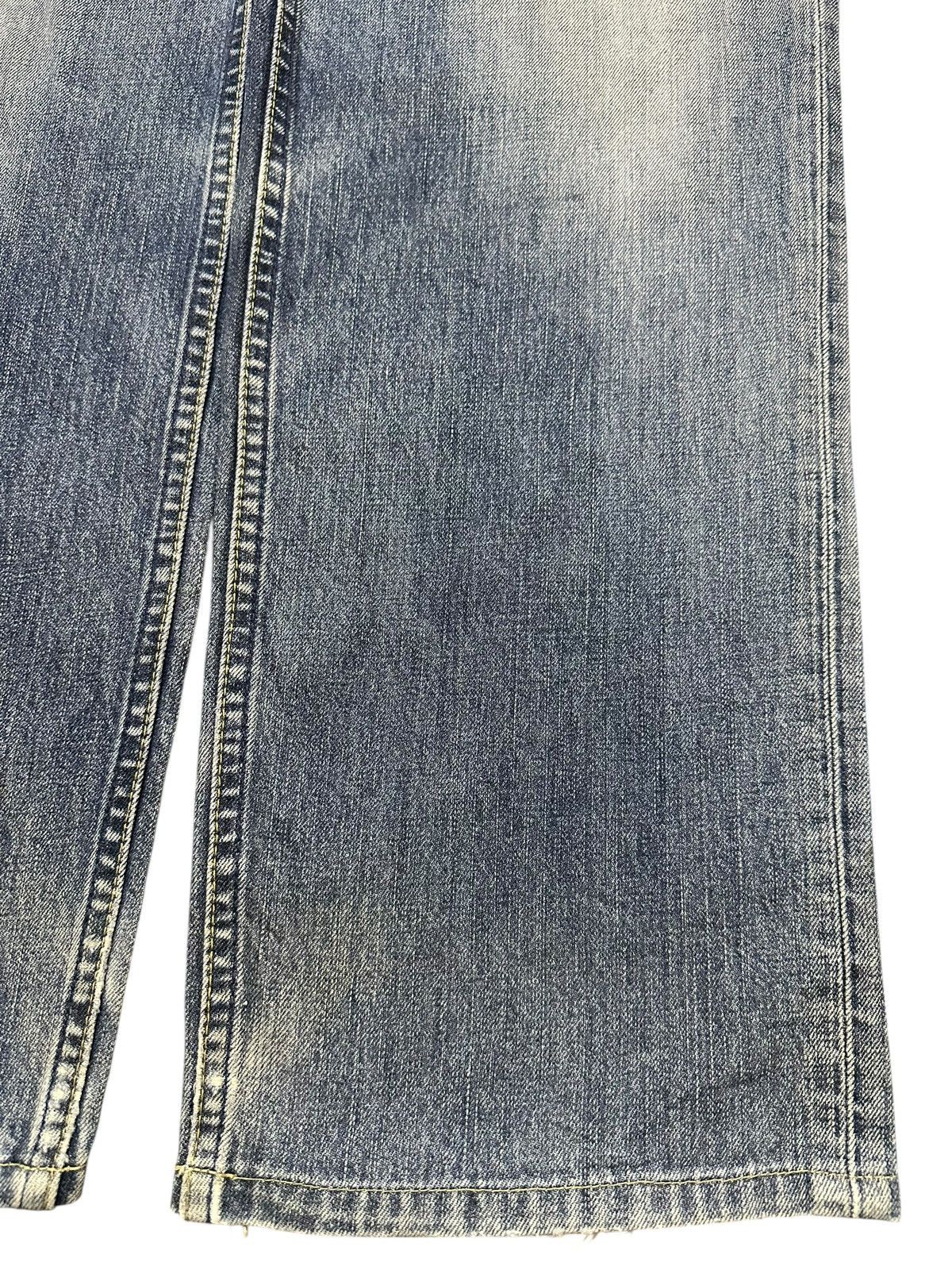 Levi's Vintage 90s Levis 502 Blue Faded Wash Style Baggy Jeans Size US 33 - 8 Thumbnail