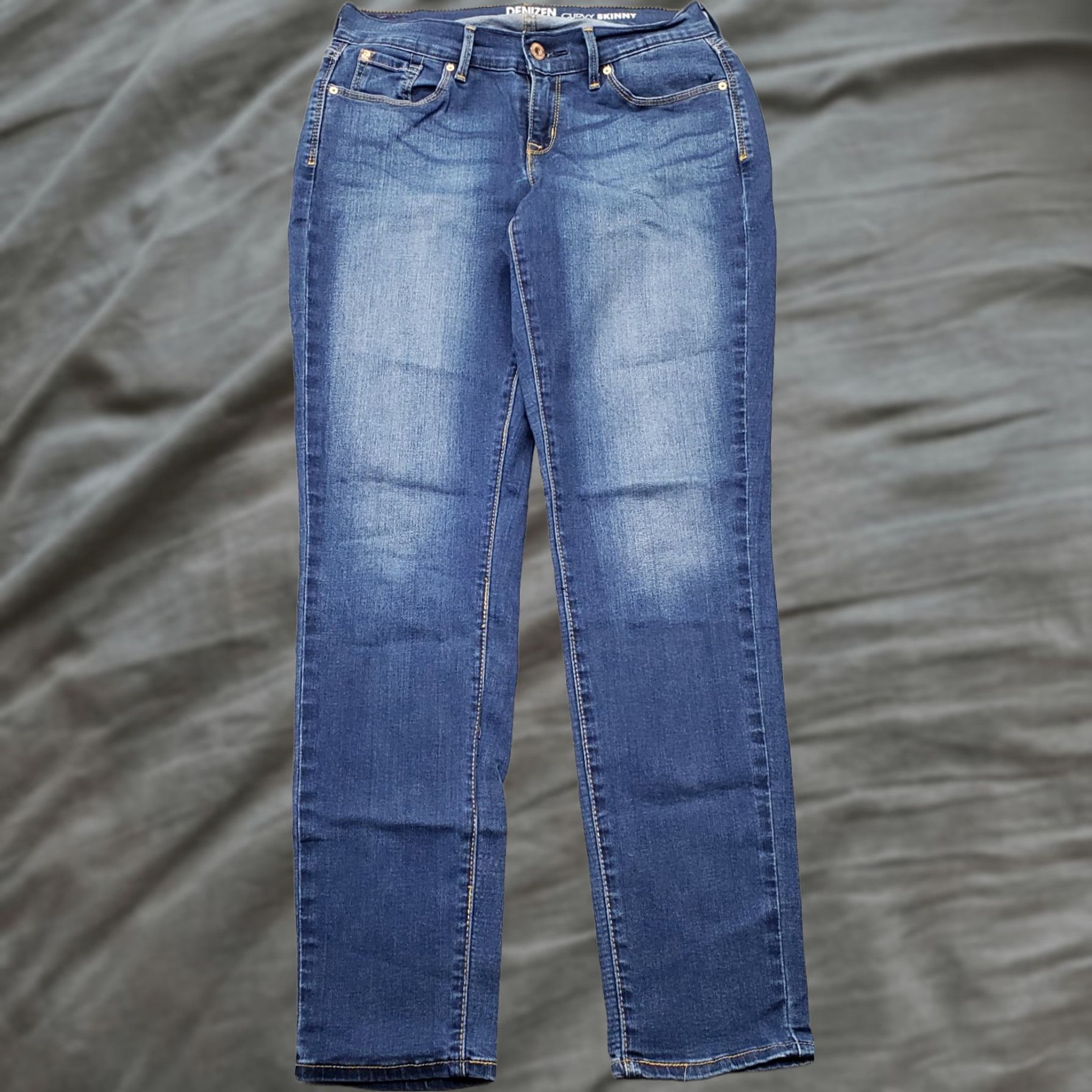 Levi's Levi's Womens 2 Jeans Curvy Skinny Denim Blue 2 Medium Inseam 28" 5-Pocket Stretch Comfort Size 26" / US 2 / IT 38 - 1 Thumbnail