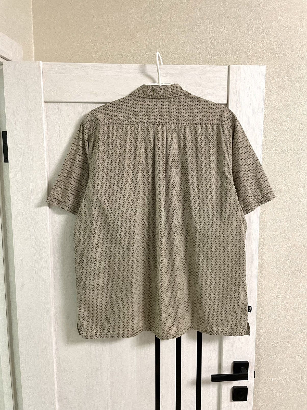 Oakley Vintage 90s Oakley Metal Logo Camp Collar Cuban Button Shirt Size US L / EU 52-54 / 3 - 13 Thumbnail