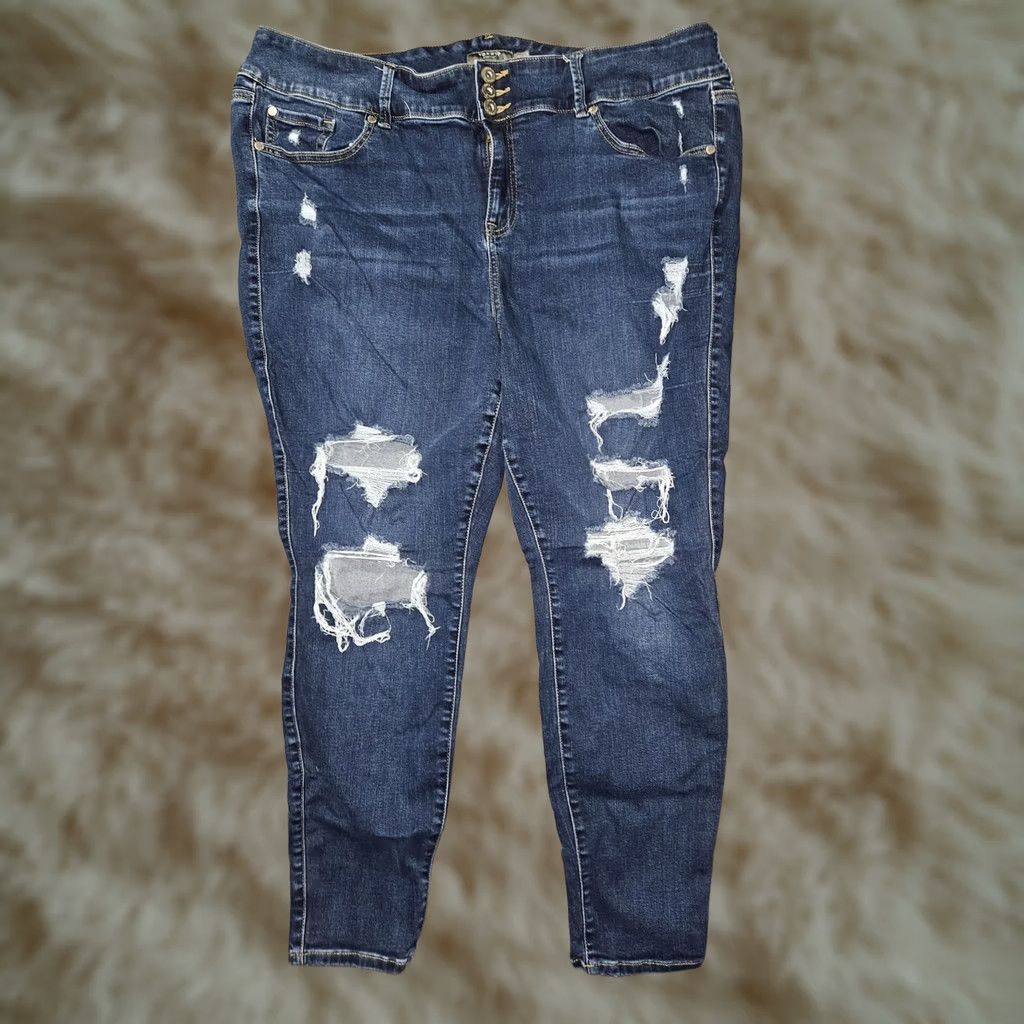 Torrid Torrid Jeans Womens 22R Jegging Dark Wash Blue High Rise Distressed Stretch Denim Jeans Slim Jegging Size 40" / US 18 - 1 Thumbnail