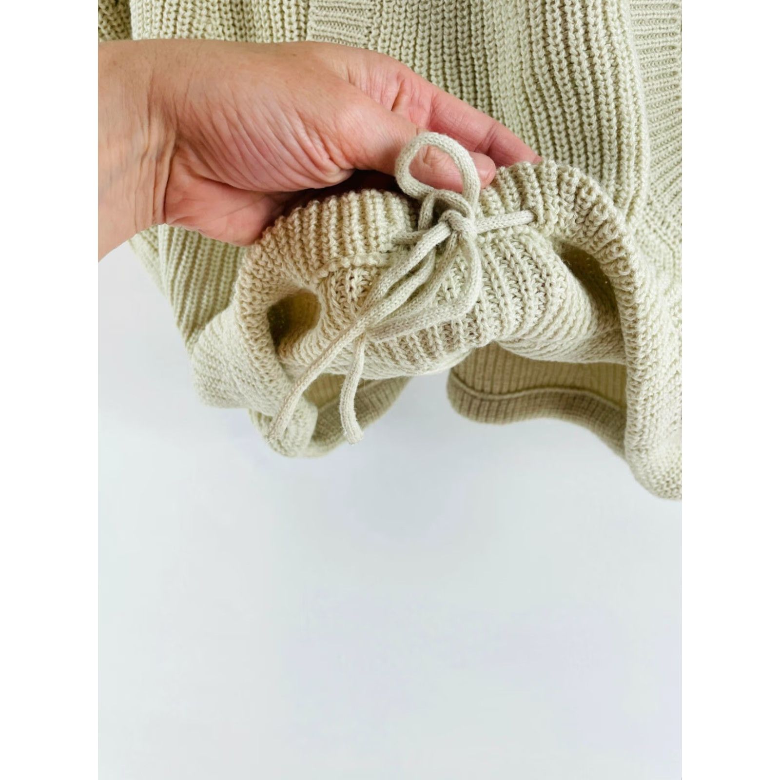 Vintage RDI Sweater Women’s Size S Oversized Cream Mock Neck Drawstring Pullover NWT Size S / US 4 / IT 40 - 7 Thumbnail