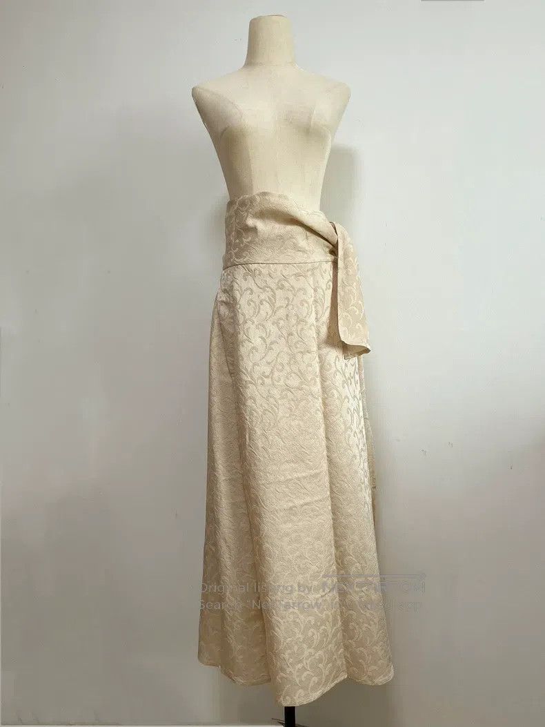 Yohji Yamamoto YOHJI YAMAMOTO size L Satiny Skirt Size 3 Size 24" / US 00 / IT 34 - 2 Thumbnail