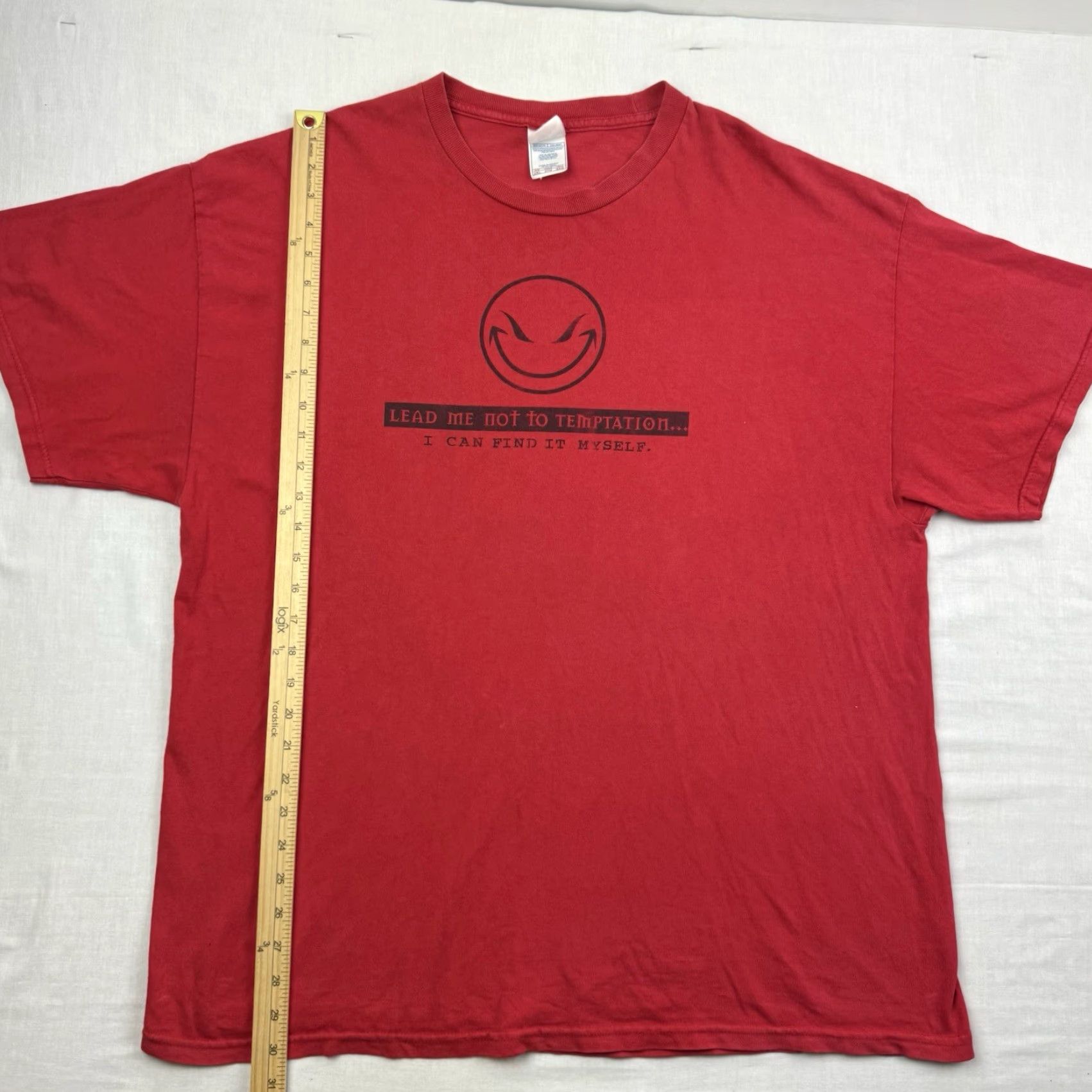Vintage VINTAGE Tennessee River T-Shirt Adult 2XL Red Cotton Cartoon Hipster 90s Y2K Funny Shirt Mens Size US XXL / EU 58 / 5 - 7 Thumbnail