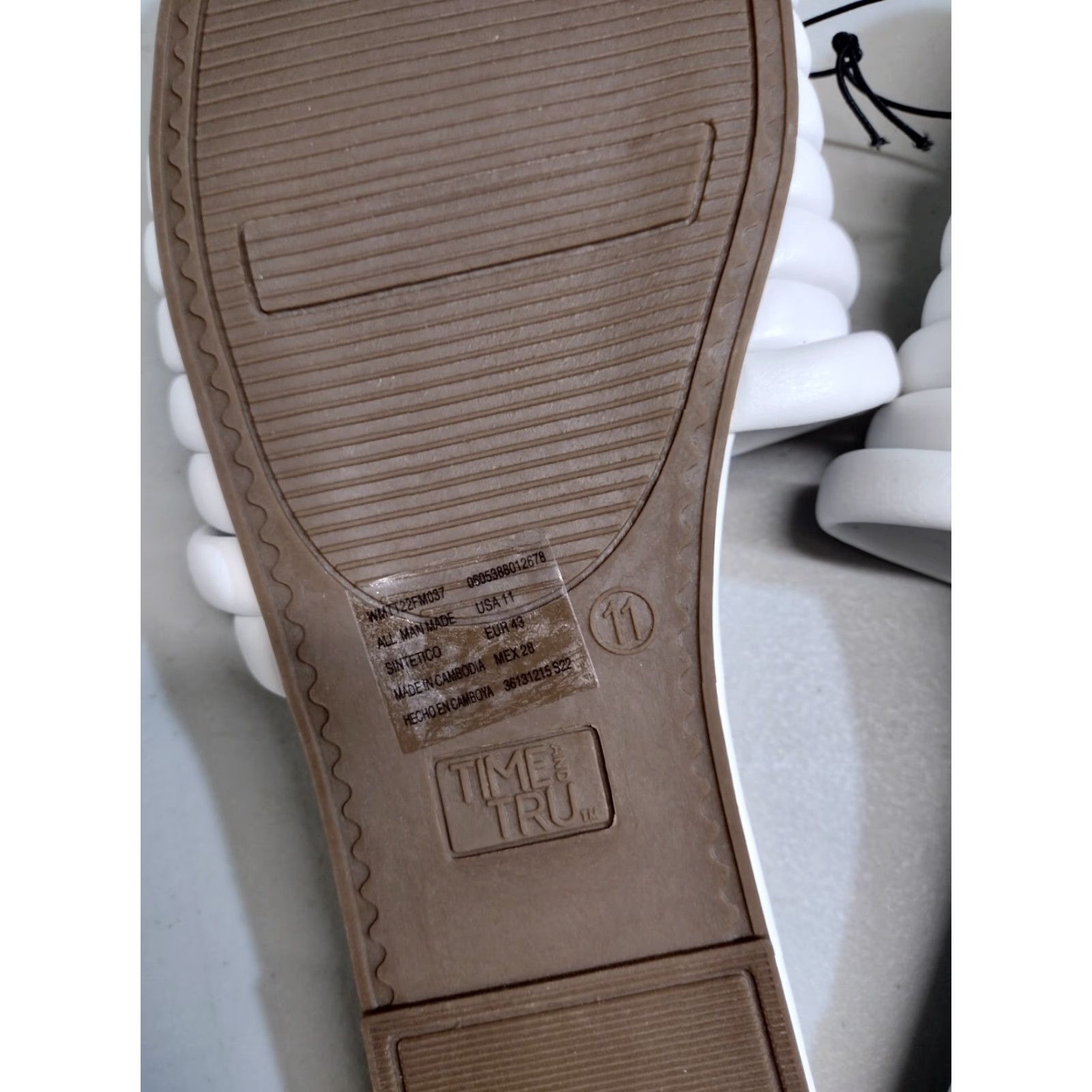 Vintage Time And Tru Women White Multi-Band Slide Flat Sandals Memory Foam Size 11 Size US 11 / IT 41 - 7 Thumbnail