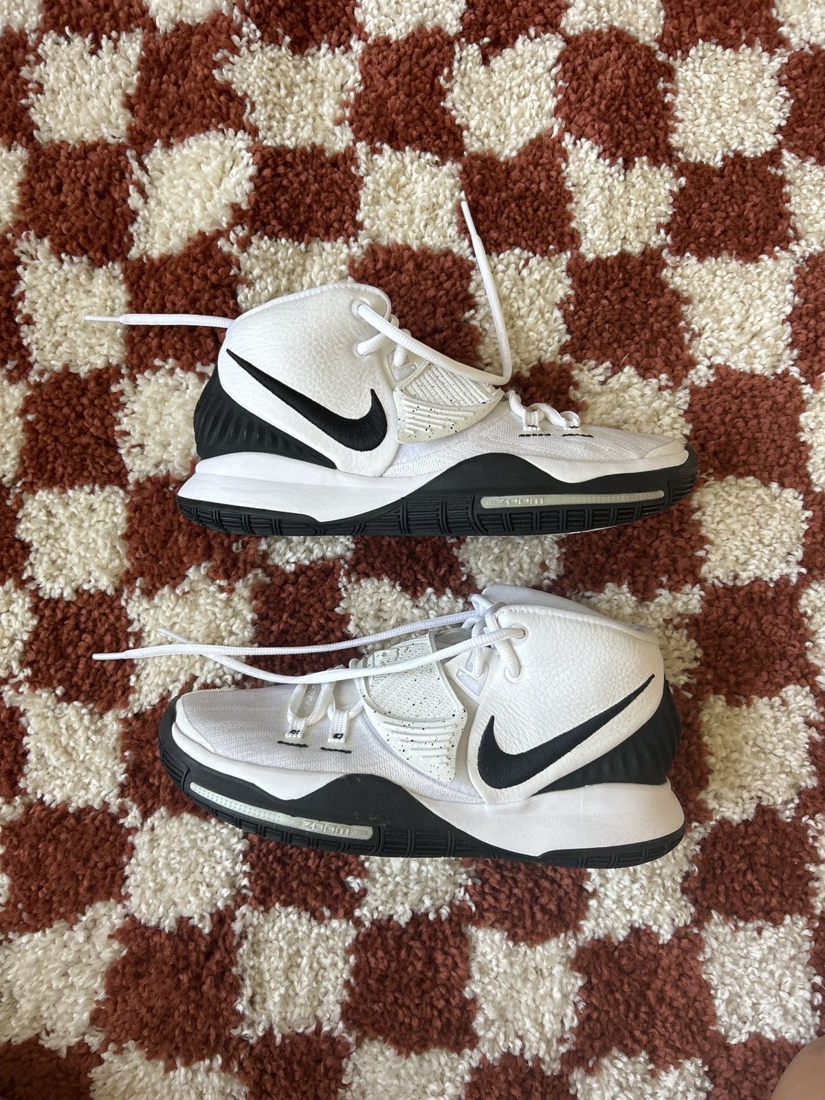 Nike Kyrie 5 Oreo | Grailed