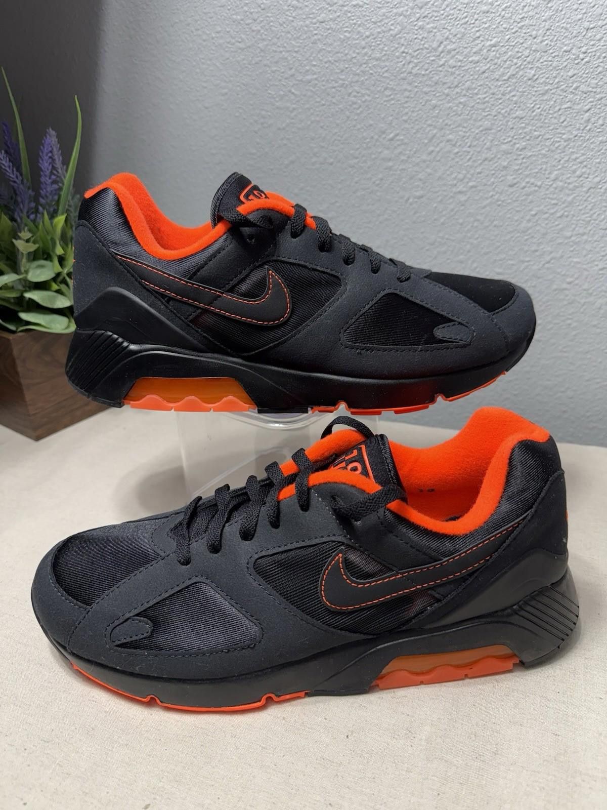 Nike FJ9259-002 Nike Air 180 Black and Hyper Crimson M Sz 10 Size US 10 / EU 43 - 3 Thumbnail