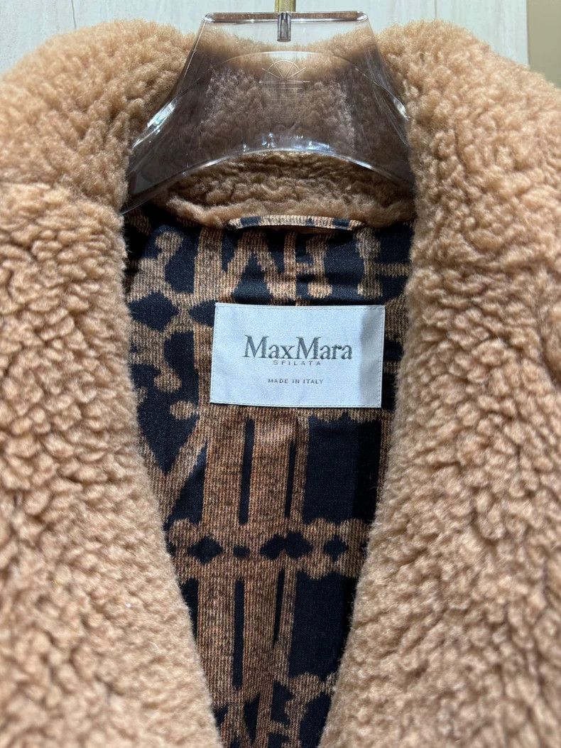 Max Mara Max Mara Teddy BigClothes Size XS / US 0-2 / IT 36-38 - 2 Thumbnail