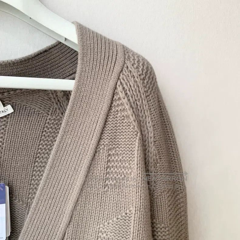 Hermes Hermes size 34 Men's Cashmere Beige Knit Sweater Size US M / EU 48-50 / 2 - 4 Thumbnail