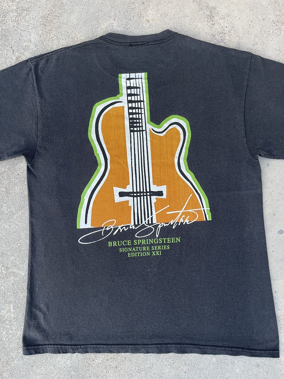 Hard Rock Cafe × Vintage Vintage Hard Rock Cafe Bruce Springsteen Signature Series Size US M / EU 48-50 / 2 - 2 Thumbnail