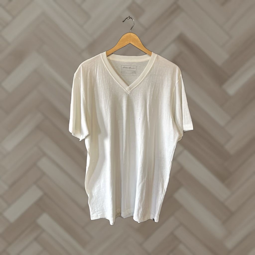 Eddie Bauer Eddie Bauer Mens White Short Sleeve V-Neck T-Shirt L Tall NWT Size US L / EU 52-54 / 3 - 1 Thumbnail