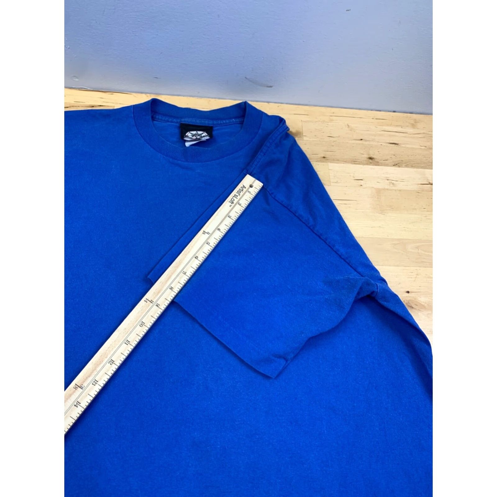 Marlboro VINTAGE Marlboro Shirt Men's L Blue Short Sleeve Pocket 90s Ski Graphic Print T-Shirt Size US L / EU 52-54 / 3 - 7 Thumbnail