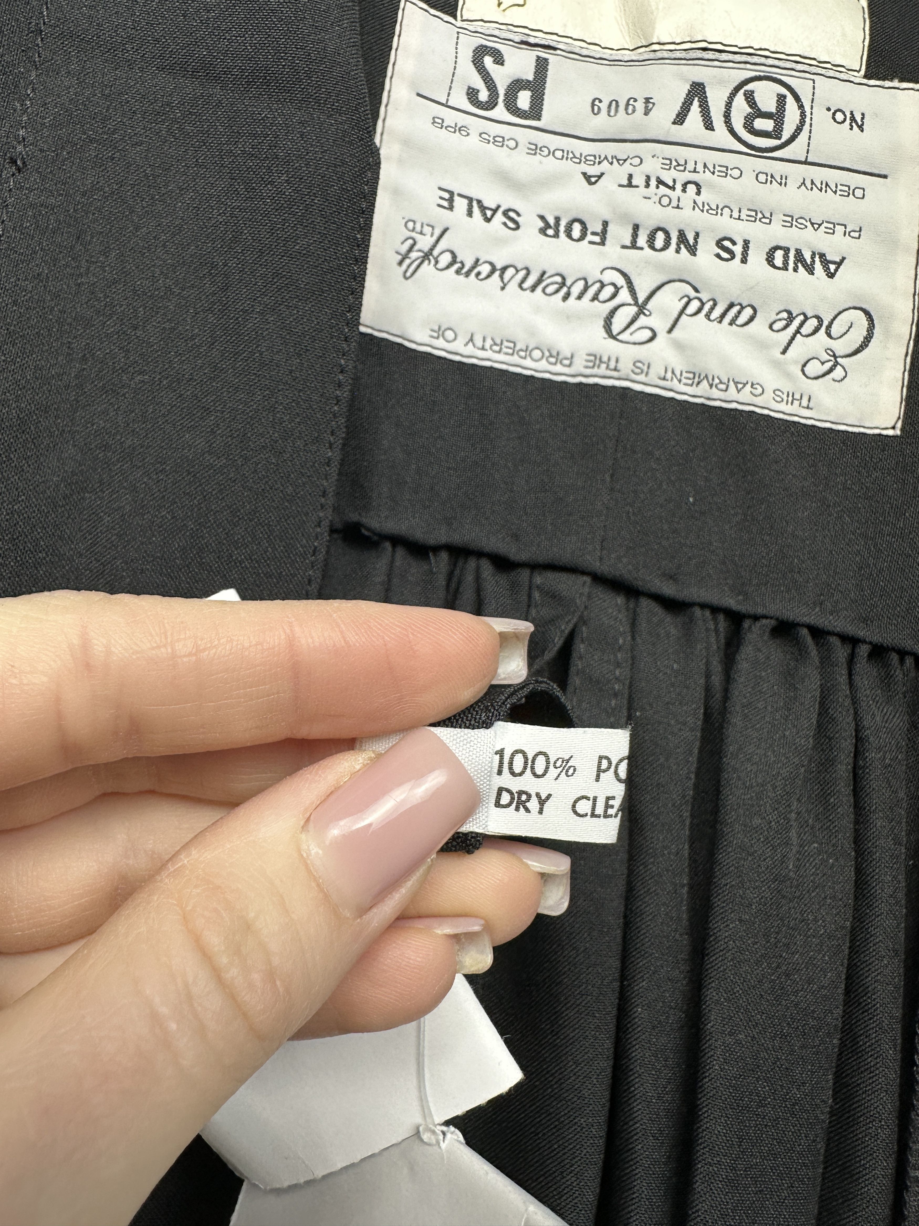 Vintage Ede & Ravenscroft Cambridge Academic Graduation Gown Size US L / EU 52-54 / 3 - 5 Thumbnail