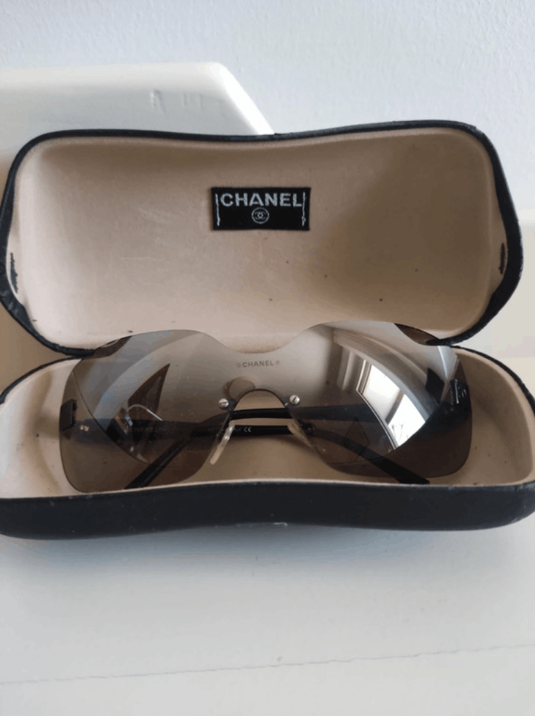 Chanel Chanel Sunglasses 4029 CC Rhinestone Logo Rimless Vintage Size ONE SIZE - 1 Thumbnail