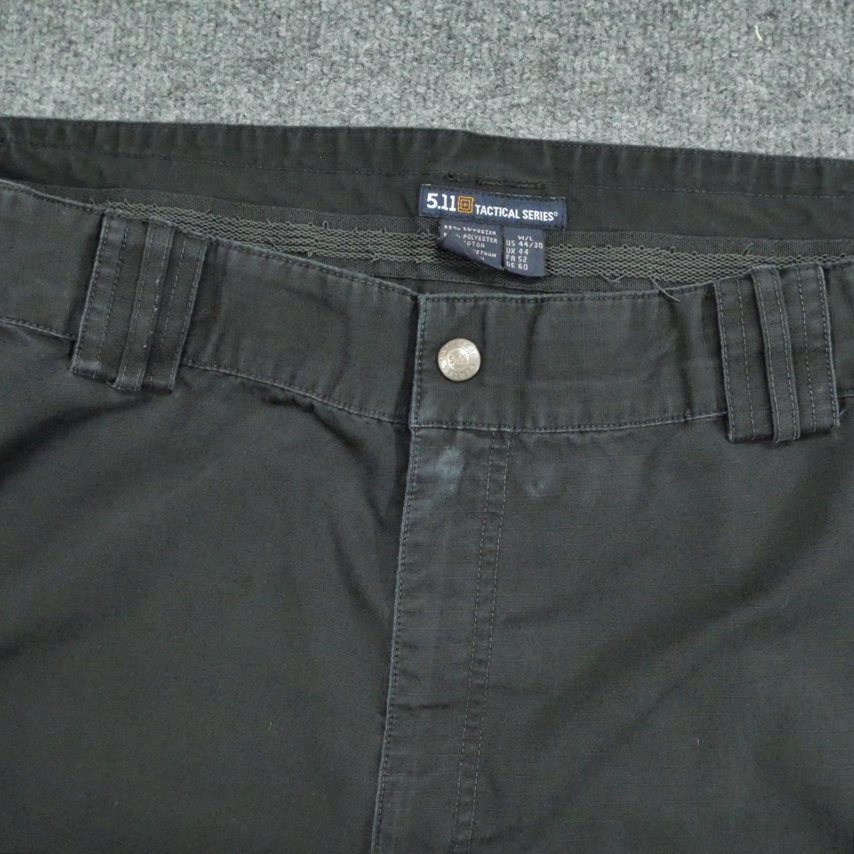 Vintage 5.11 Tactical Pants Mens 44x30 Black Workwear Ripstop Utility Double Knee Chino Straight Pockets 511 Model Army Outdoor Vintage No 90s Size US 44 / EU 60 - 4 Thumbnail